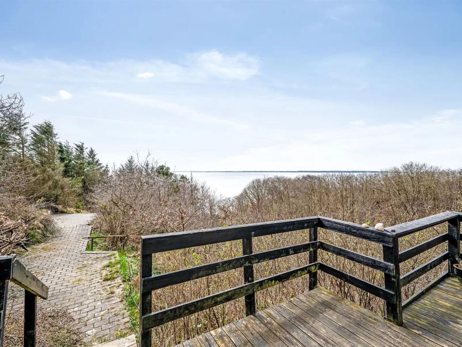 "Heera" - 100m to the fjord-Buiten