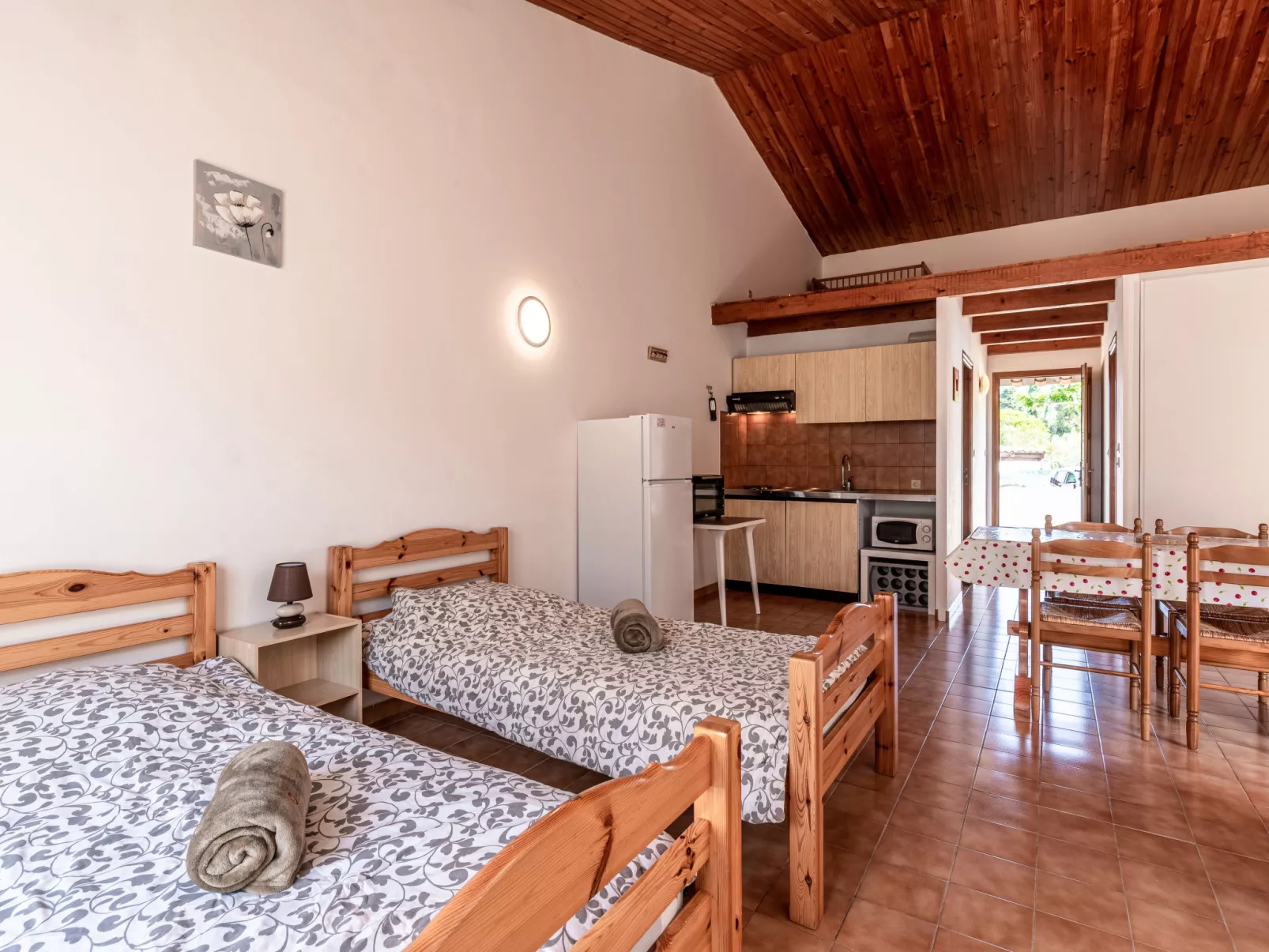 La Pinède, bungalow 4 pers.-Binnen