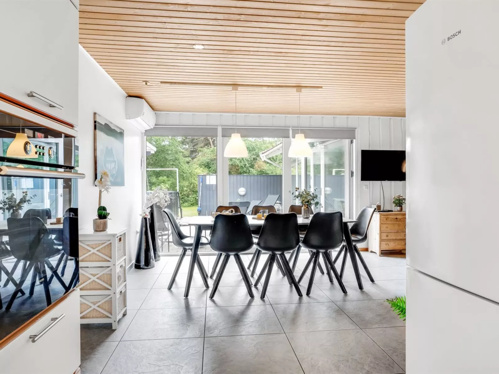 "Sverker" - 300m from the sea-Binnen