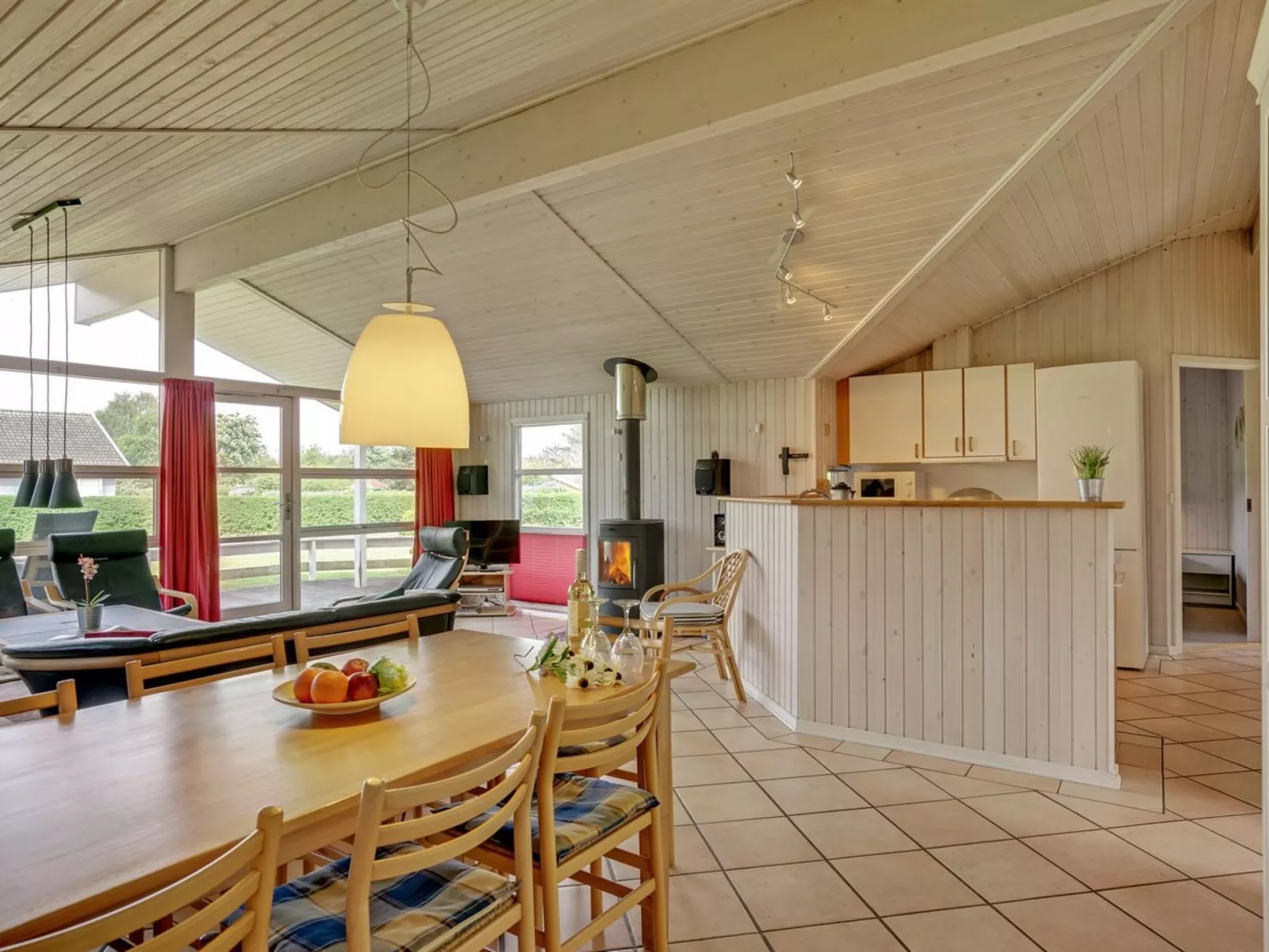 "Folke" - 250m from the sea-Binnen