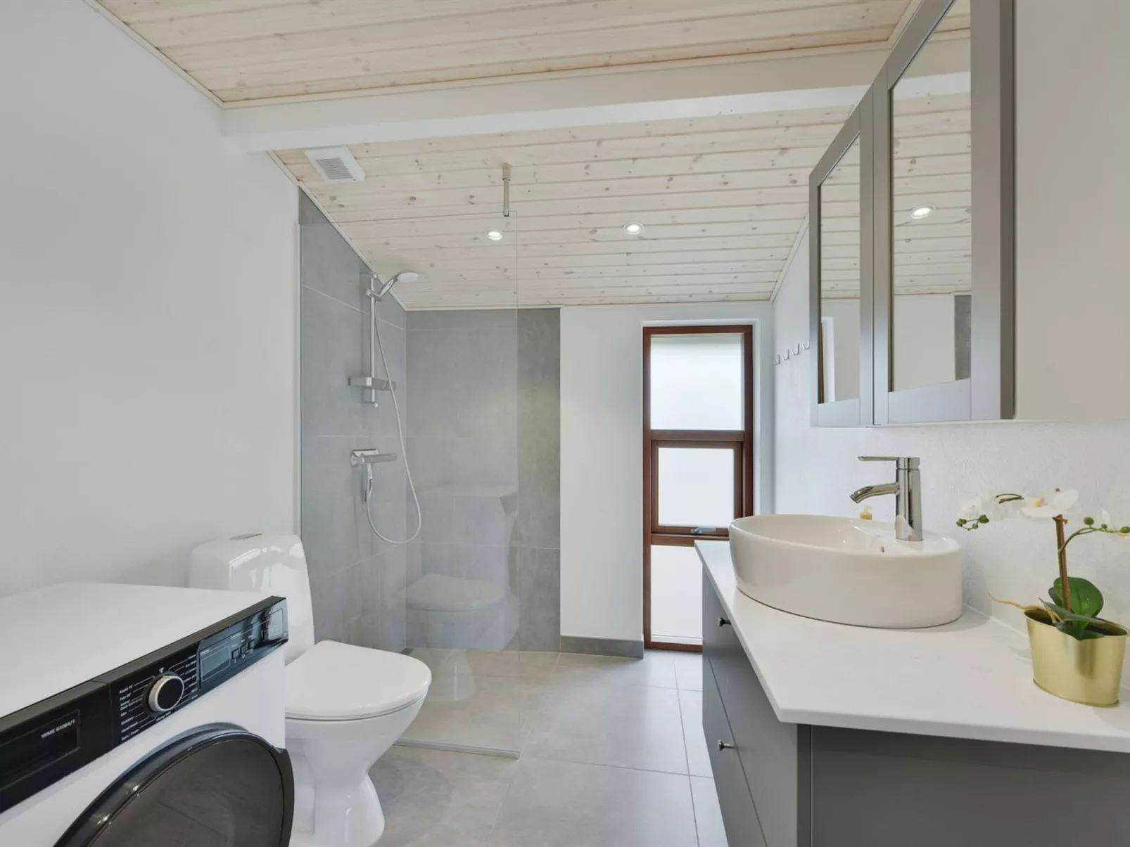 "Leleks" - 200m from the sea-Binnen