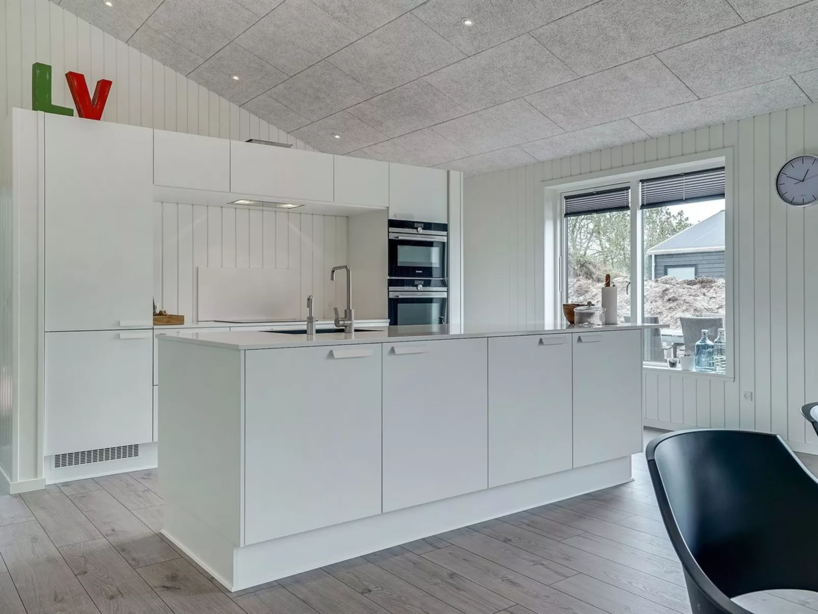 "Helli" - 650m from the sea-Binnen