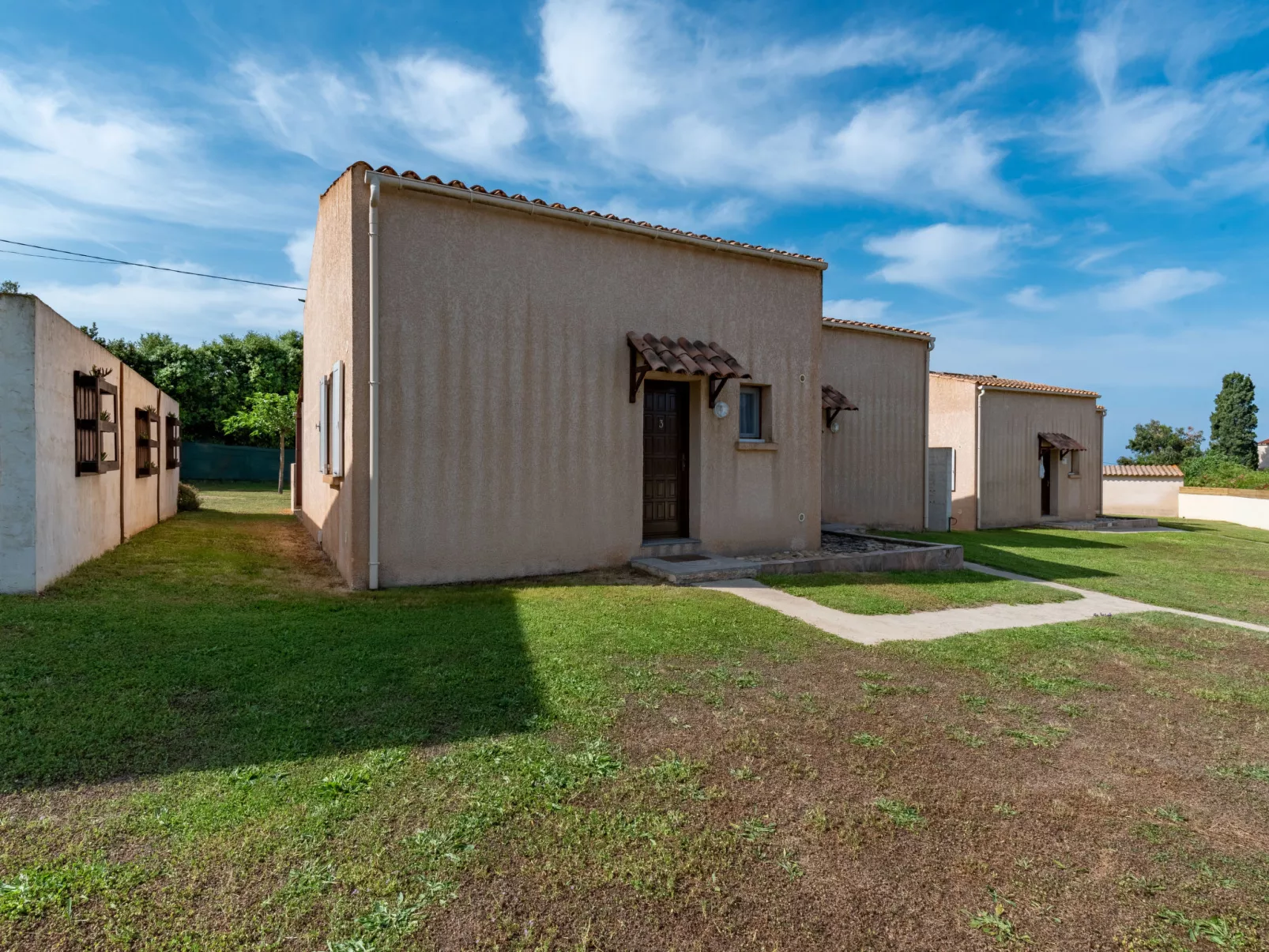 La Pinède, bungalow 4 pers.-Buiten