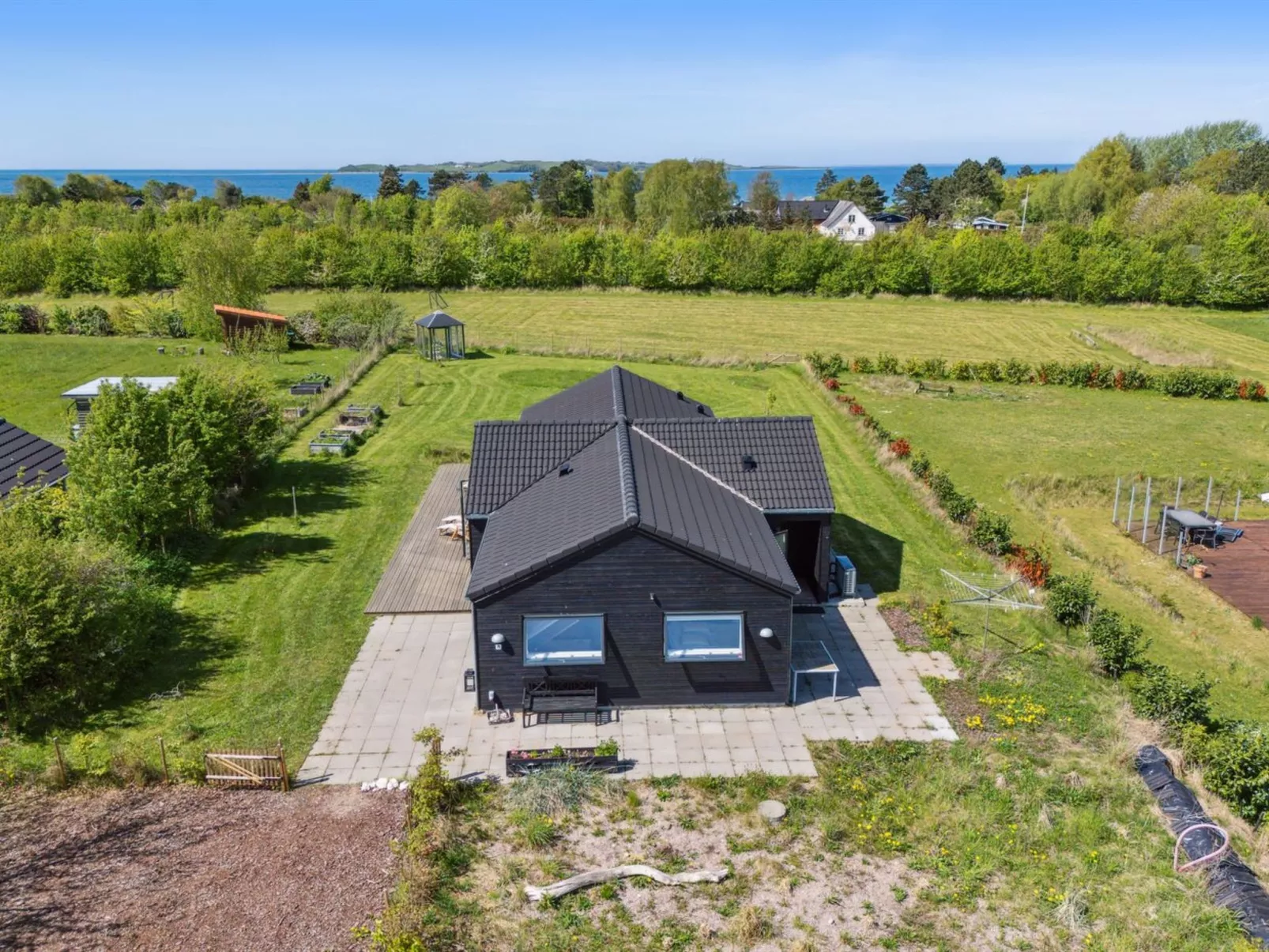 "Gregor" - 300m from the sea-Buiten