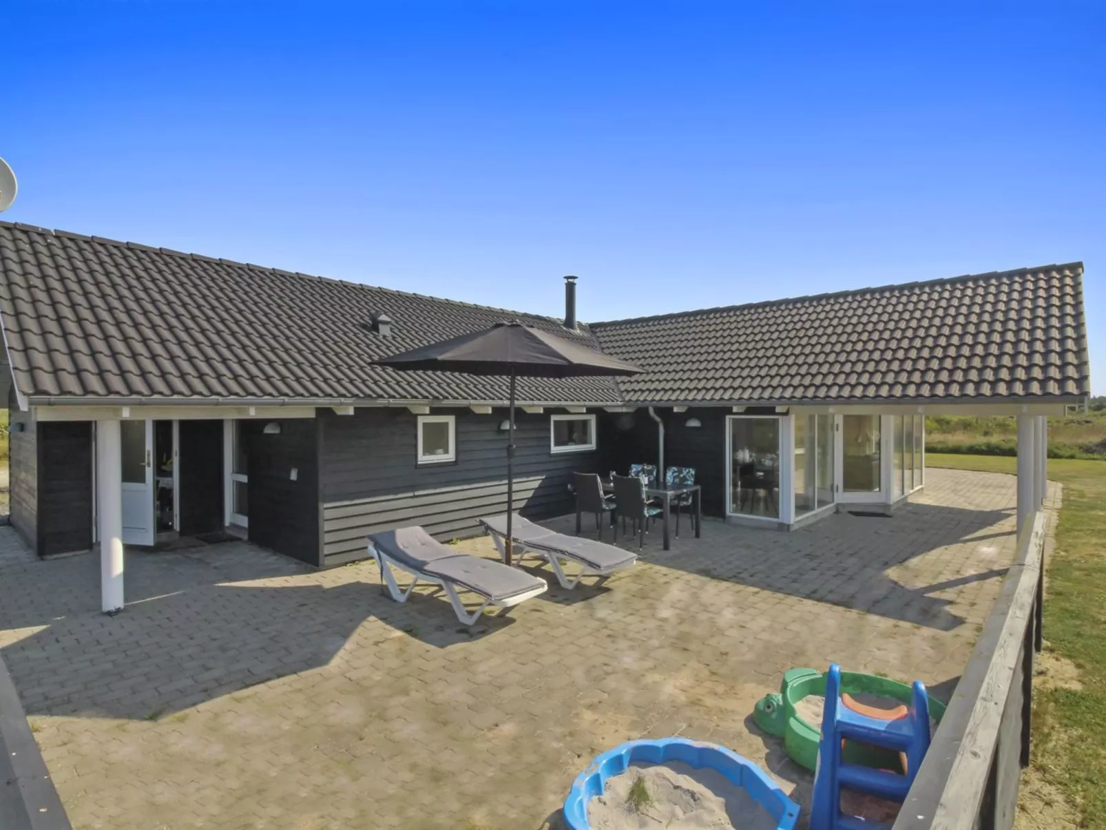 "Mattis" - 650m from the sea-Buiten