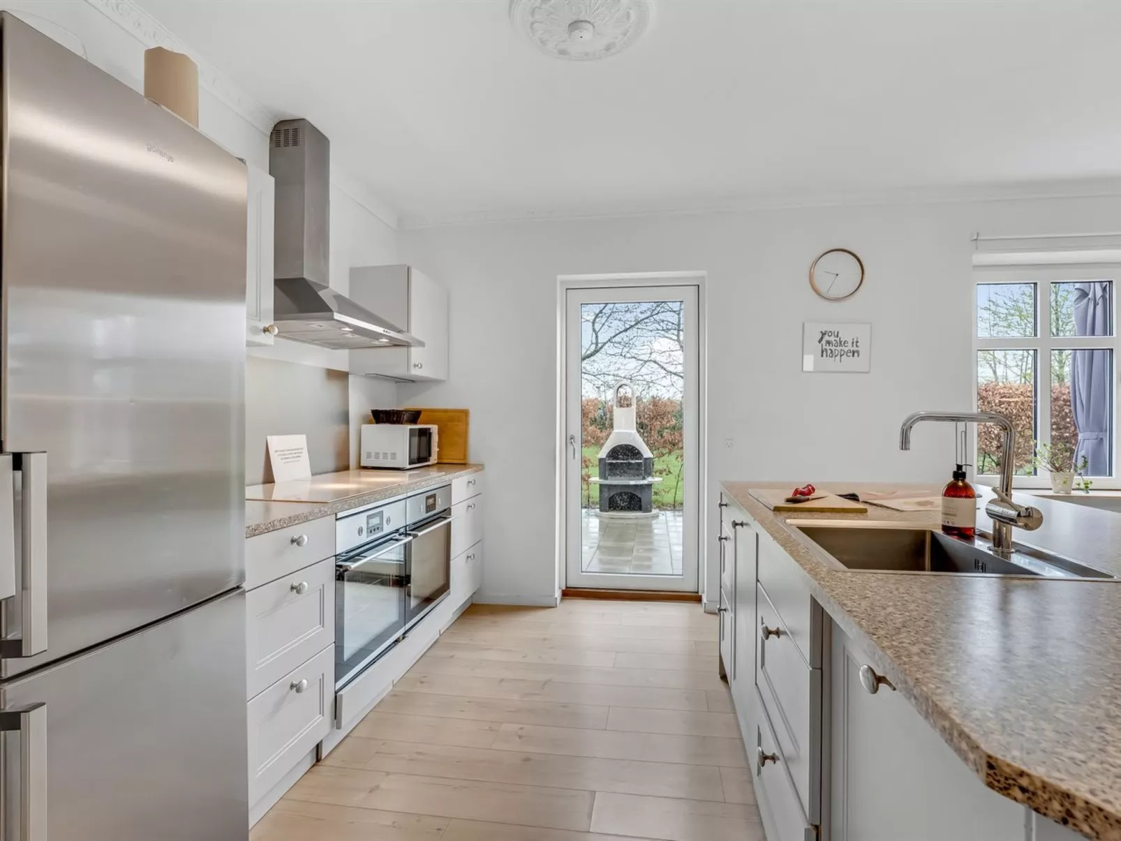 "Thorward" - 1.5km from the sea-Binnen