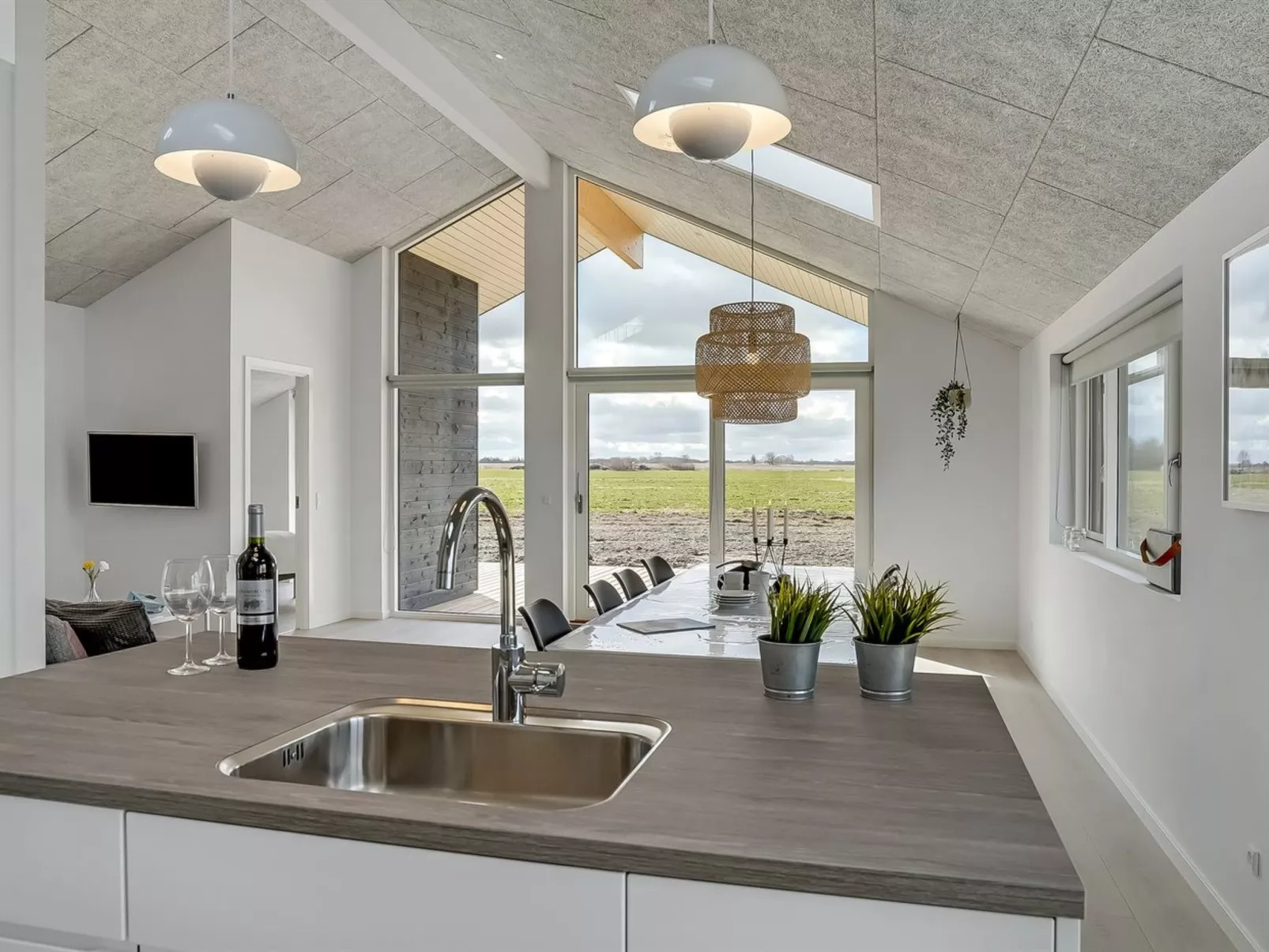 "Thalie" - 400m from the sea-Binnen