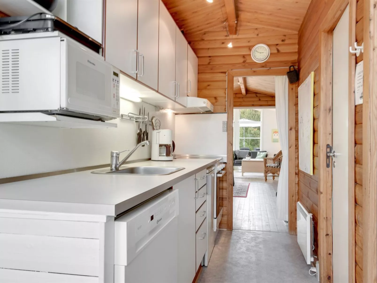 "Florense" - 2.5km from the sea-Binnen