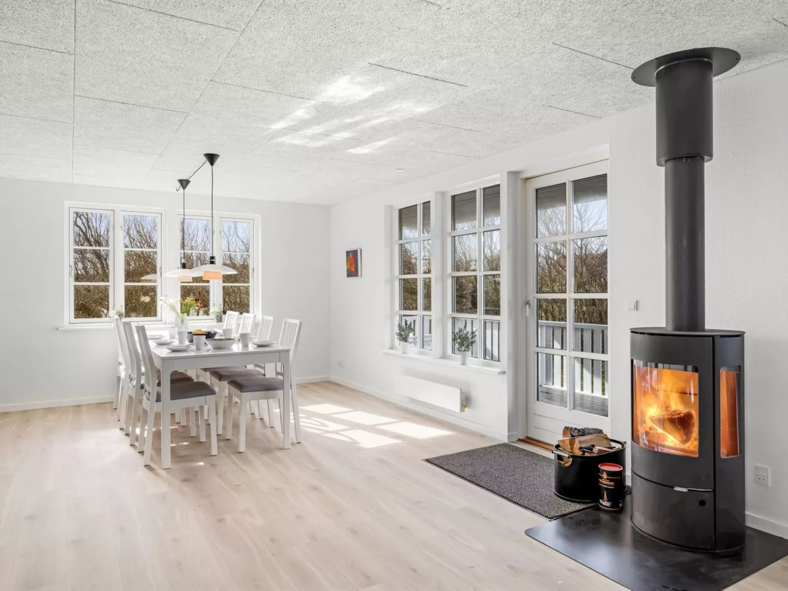 "Torhild" - 700m from the sea-Binnen