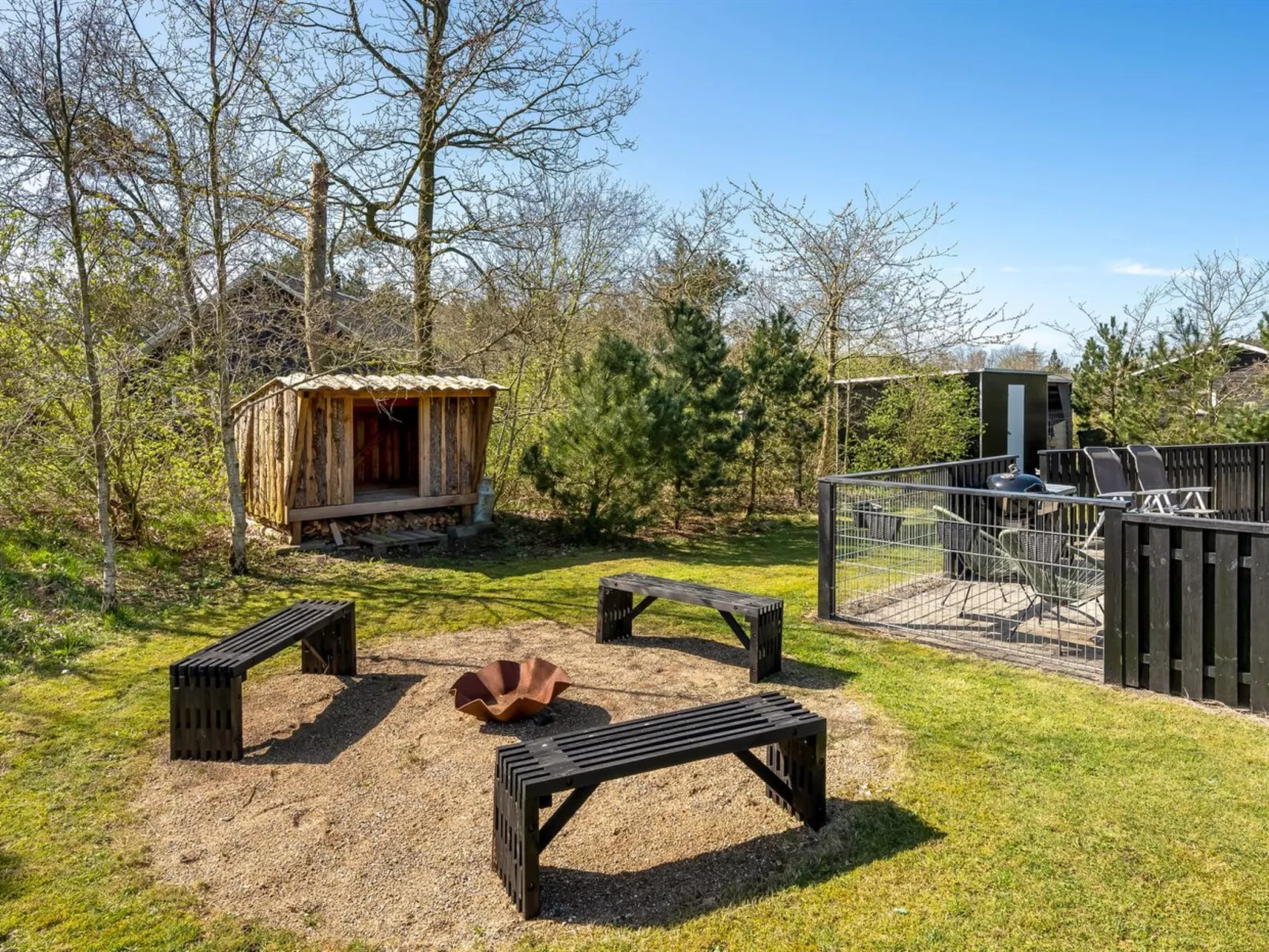 "Rekke" - 300m to the fjord-Buiten