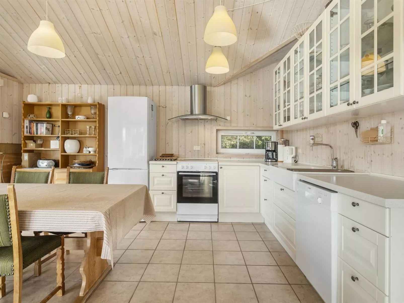 "Frieda" - 250m from the sea-Binnen