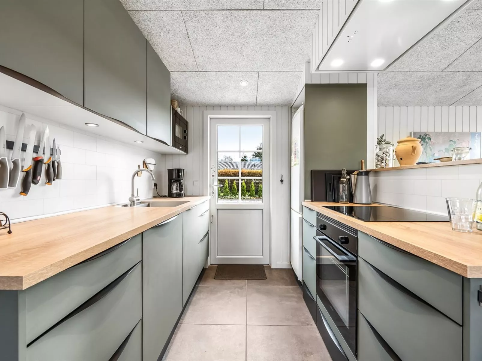 "Ludvika" - 300m to the fjord-Binnen