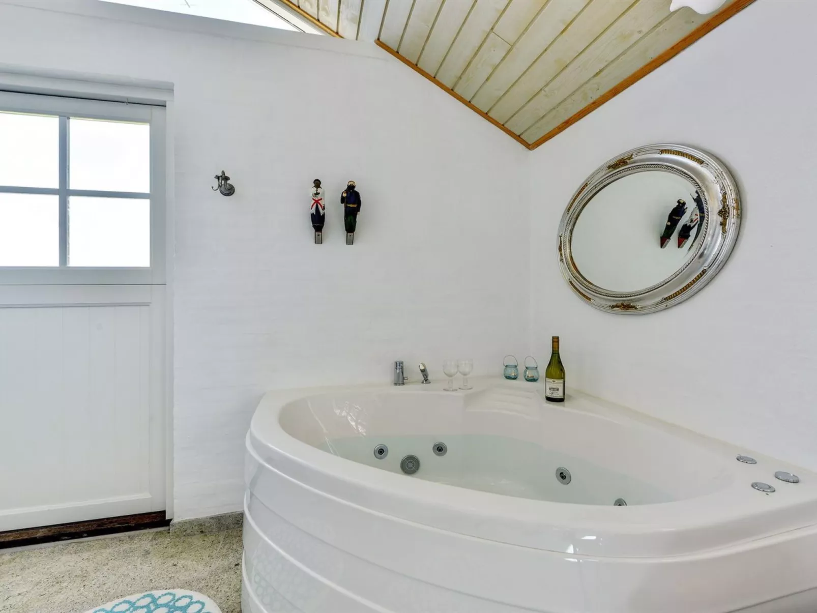 "Heilo" -  from the sea-Binnen