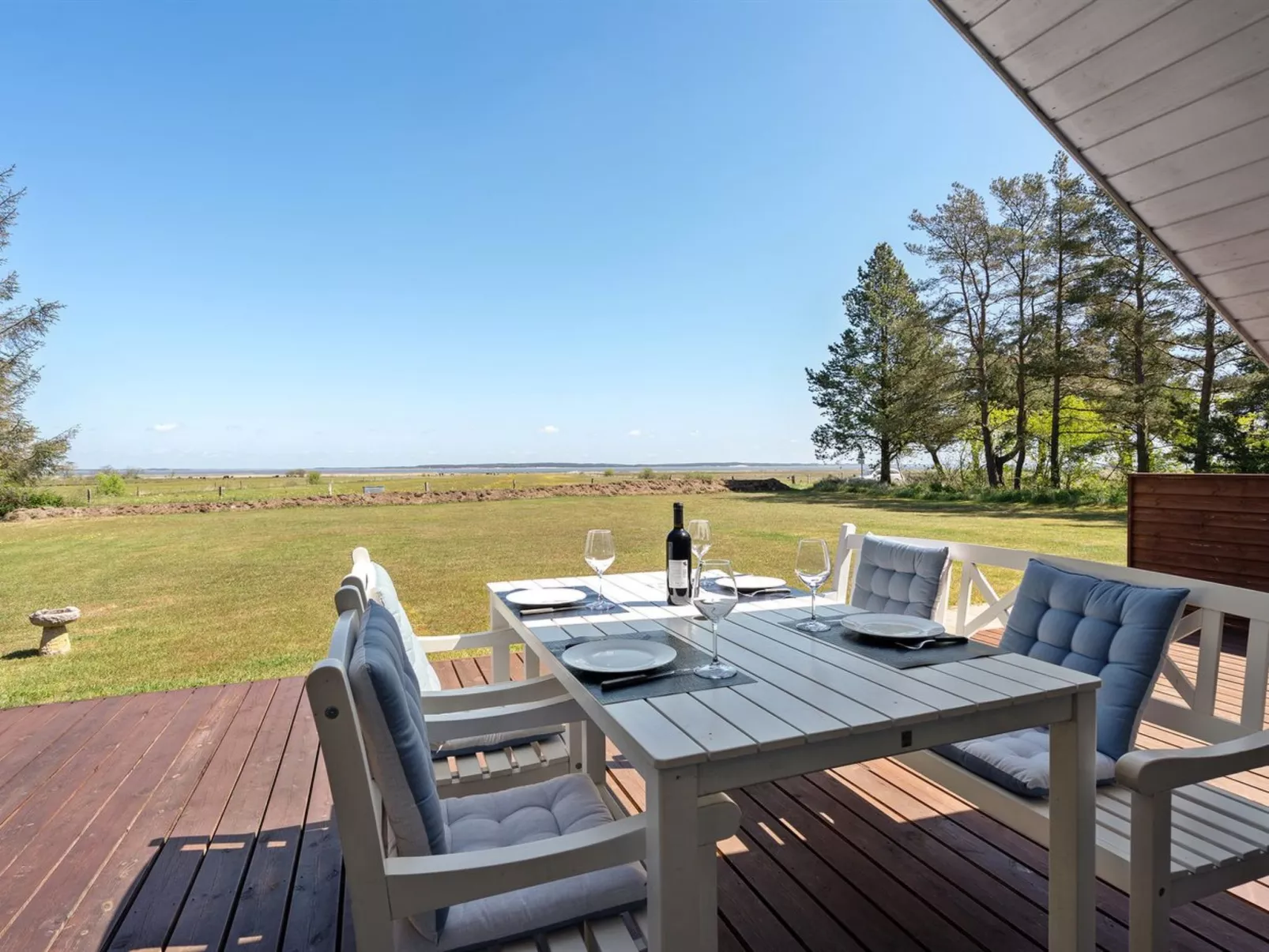 "Saila" - 500m to the fjord-Buiten