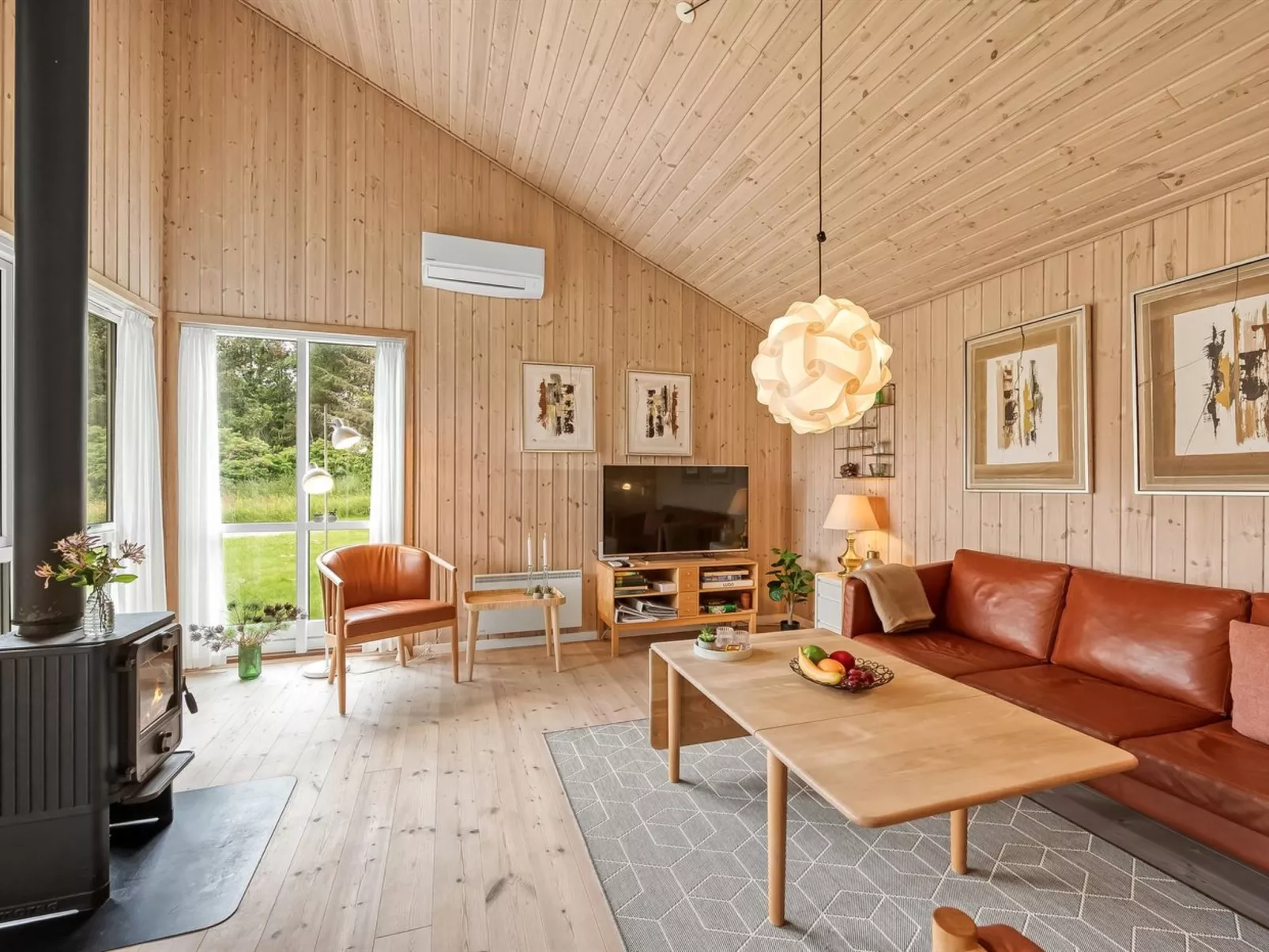 "Aurelie" -  from the sea-Binnen