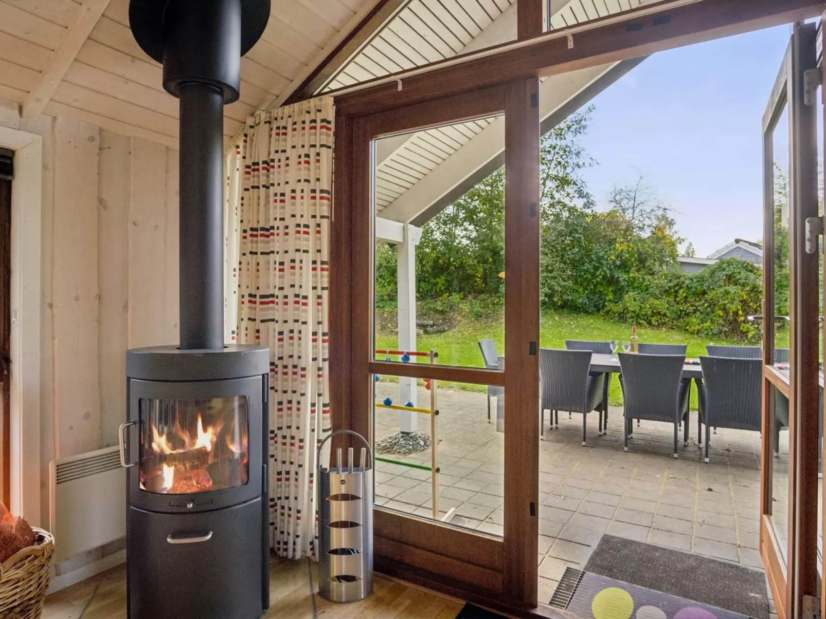 "Kaarina" - 250m from the sea-Binnen