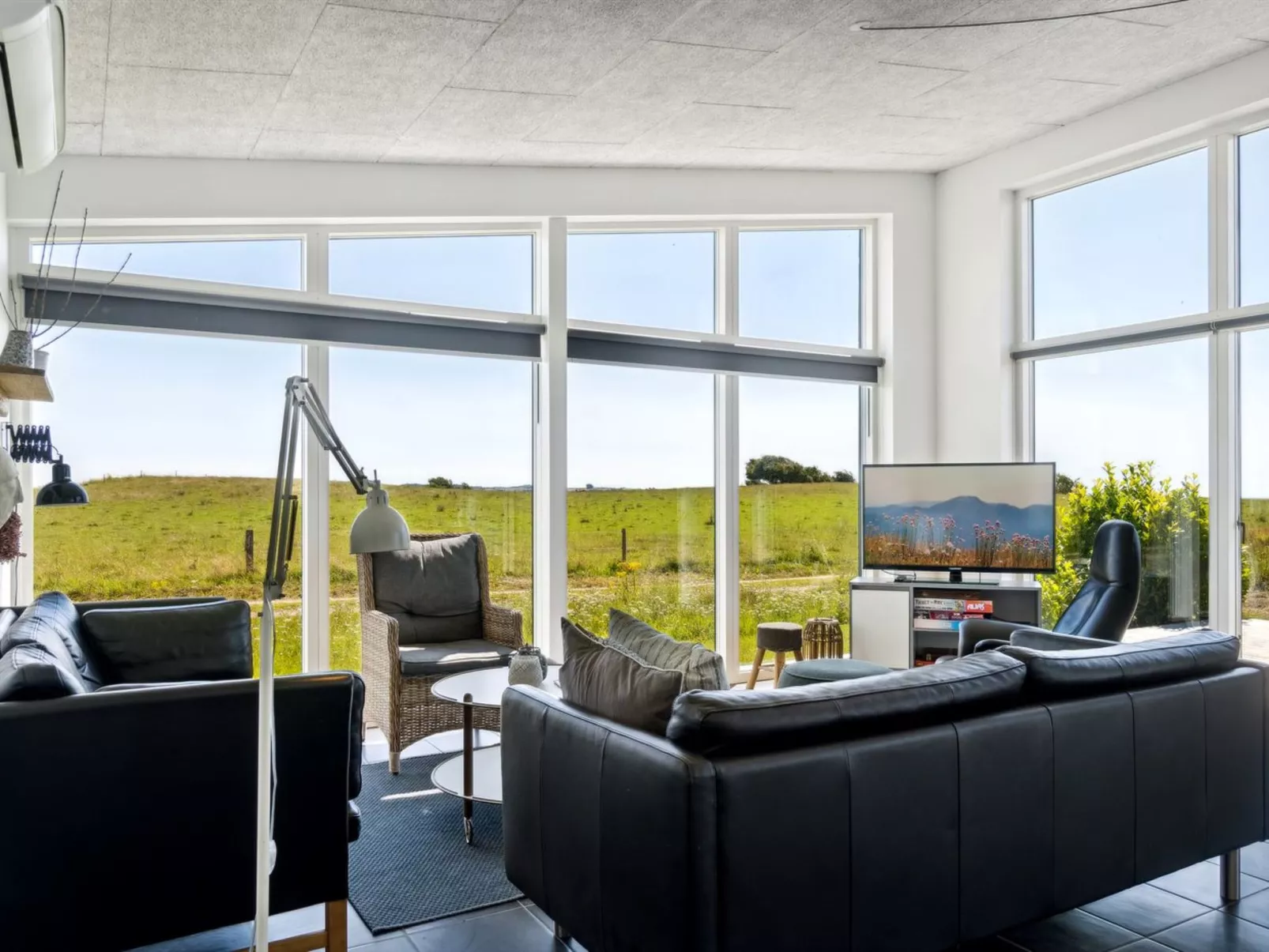 "Bæver" - 200m from the sea-Binnen