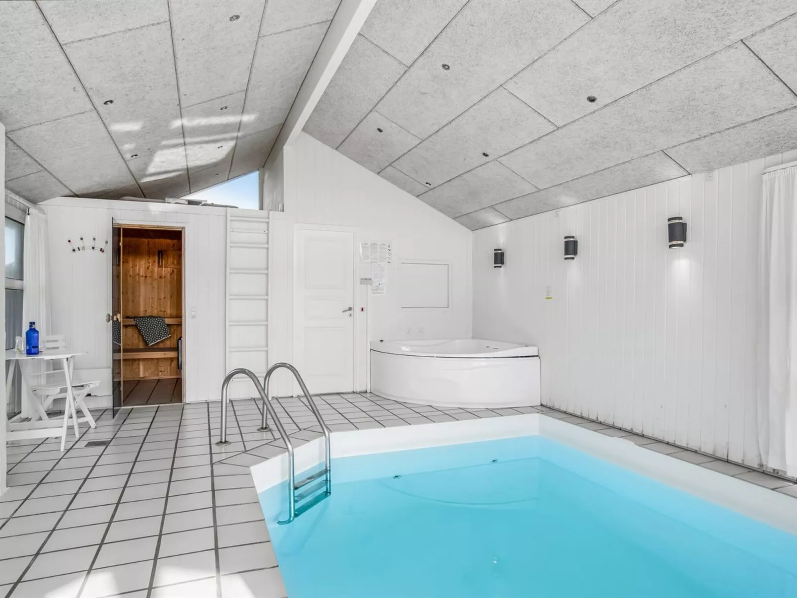 "Heralde" - 60m from the sea-Buiten