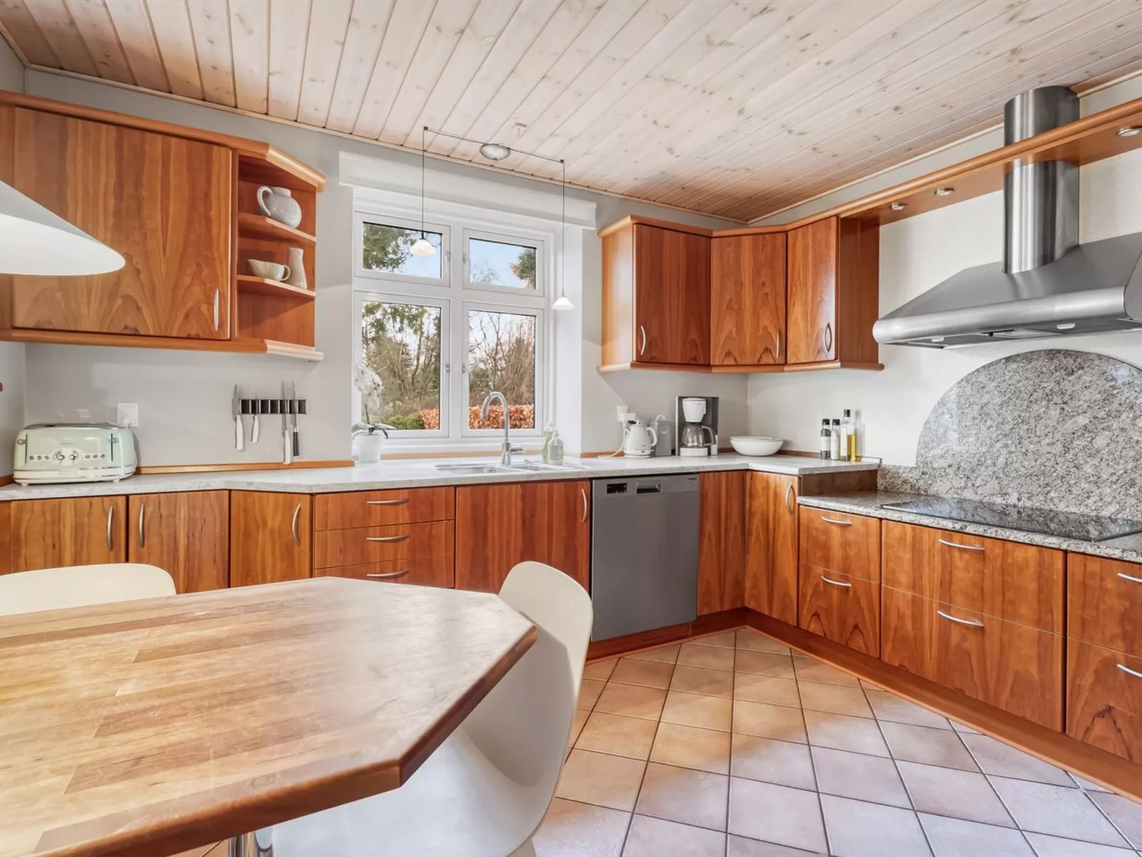 "Kerttuli" - 540m from the sea-Binnen