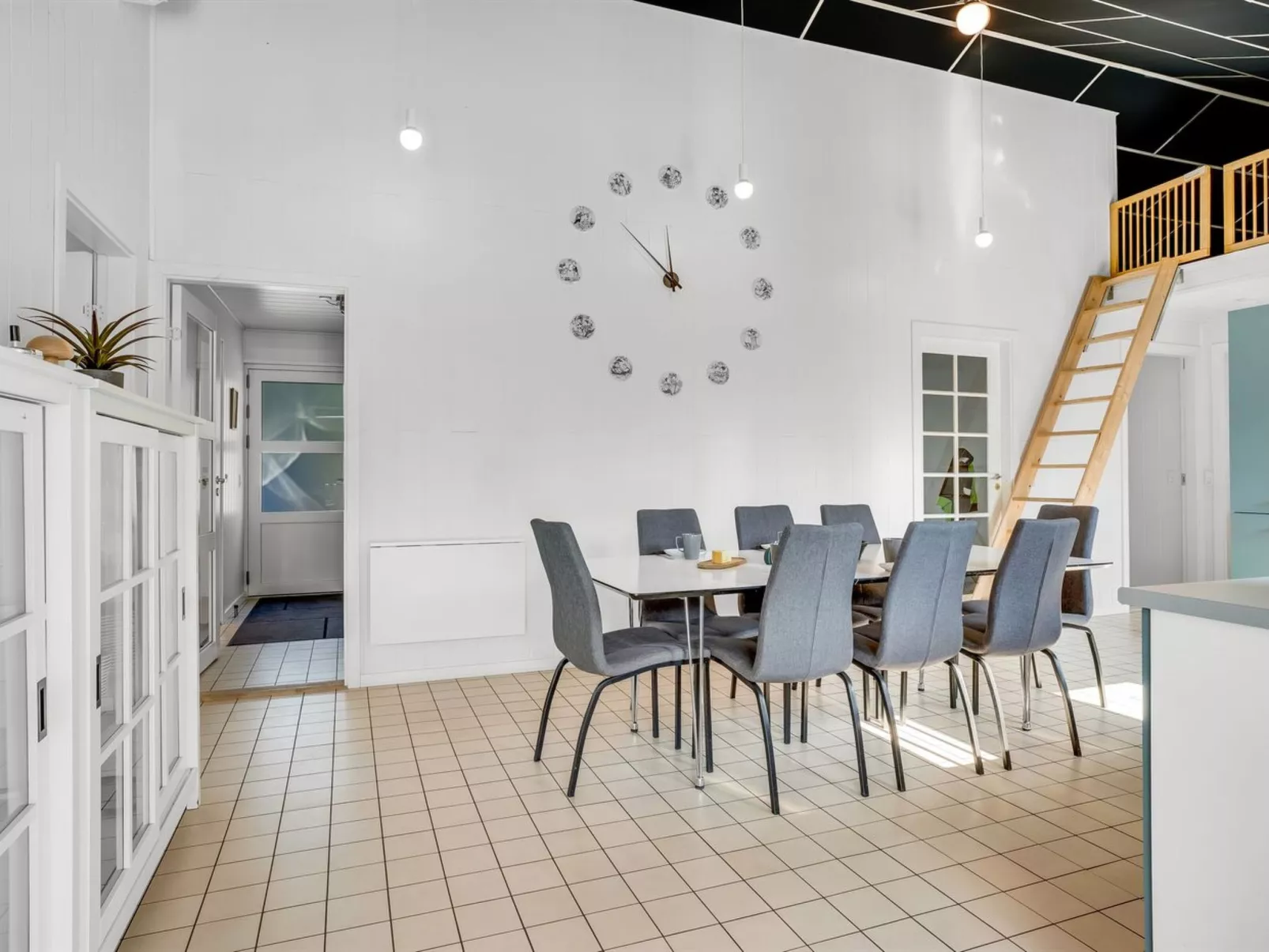 "Amdi" - 1.3km from the sea-Binnen