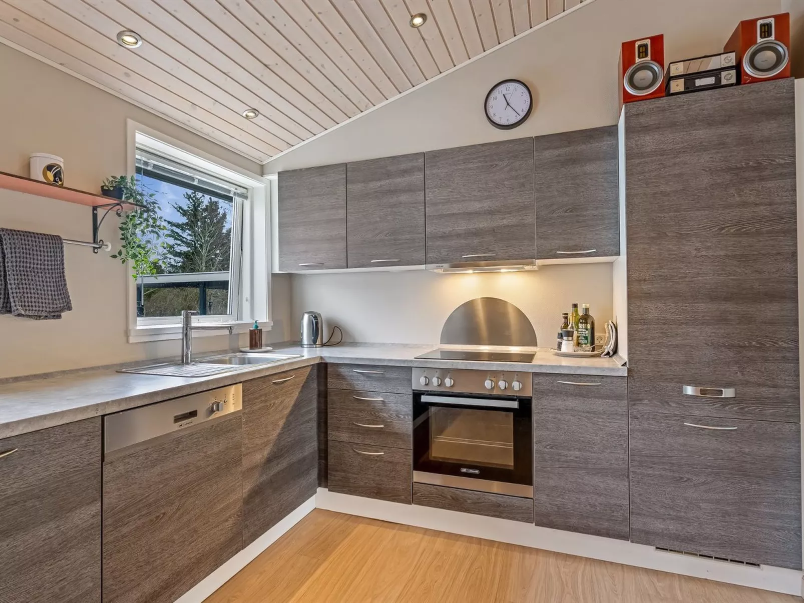 "Janna" - 200m from the sea-Binnen