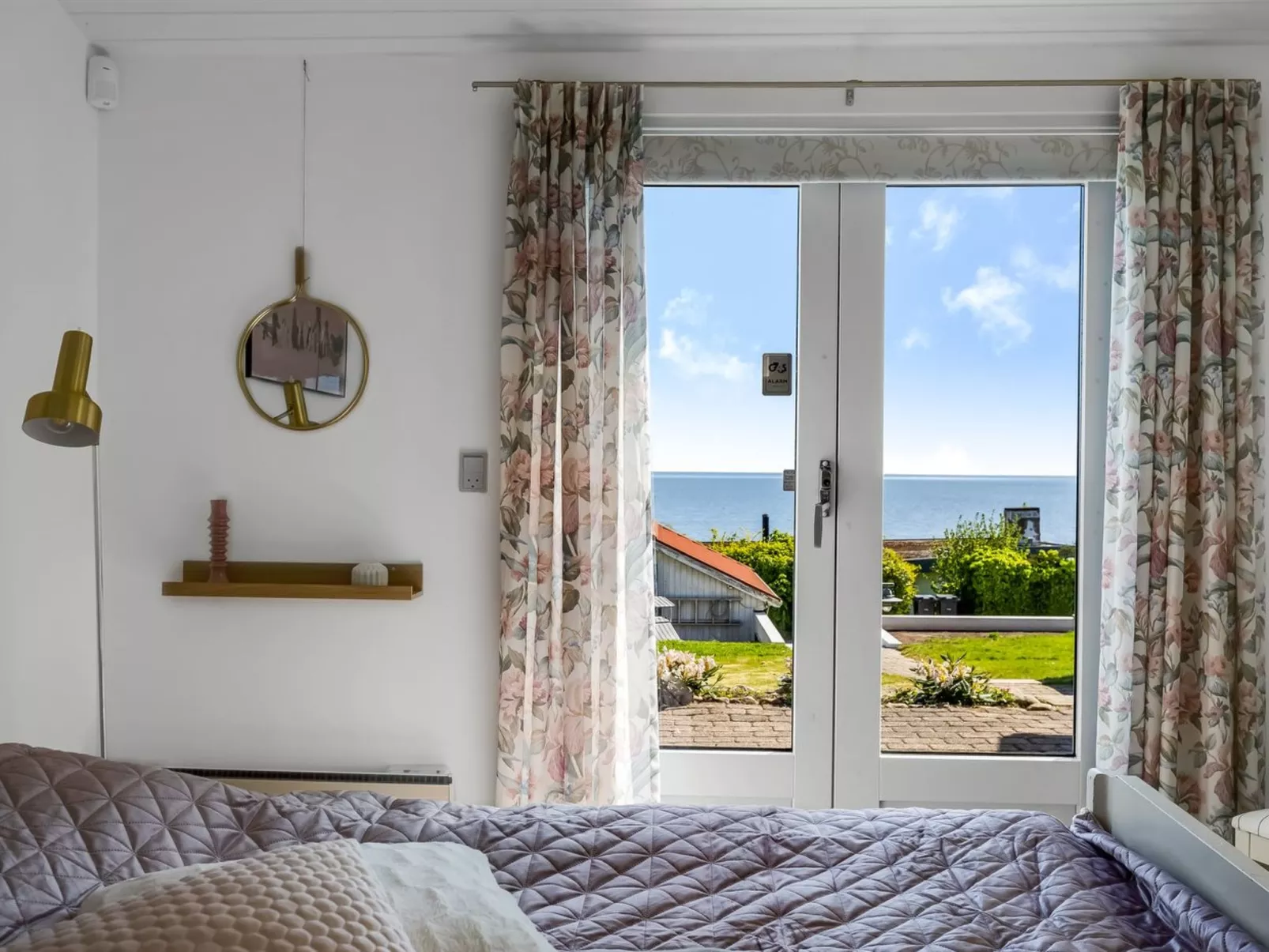 "Tobias" - 45m to the fjord-Buiten