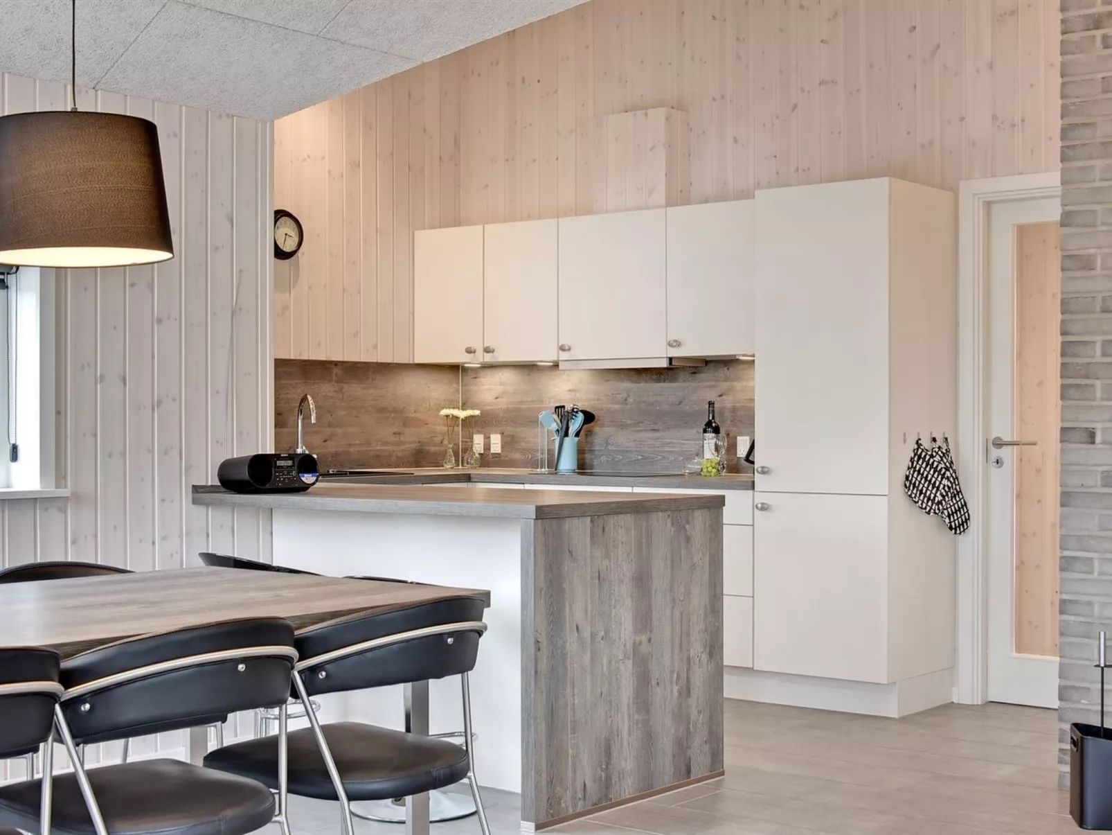 "Hwithoveth" - 1.4km from the sea-Binnen