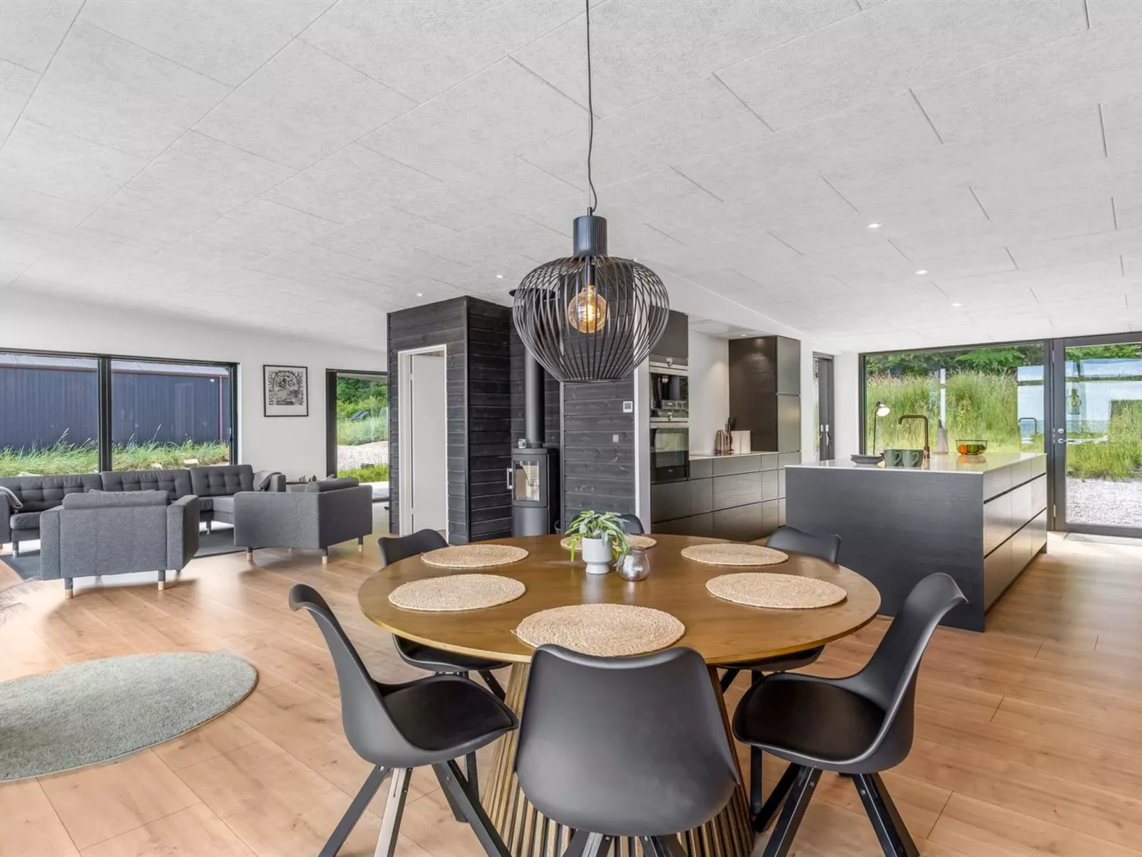 "Heidie" - 600m from the sea-Binnen