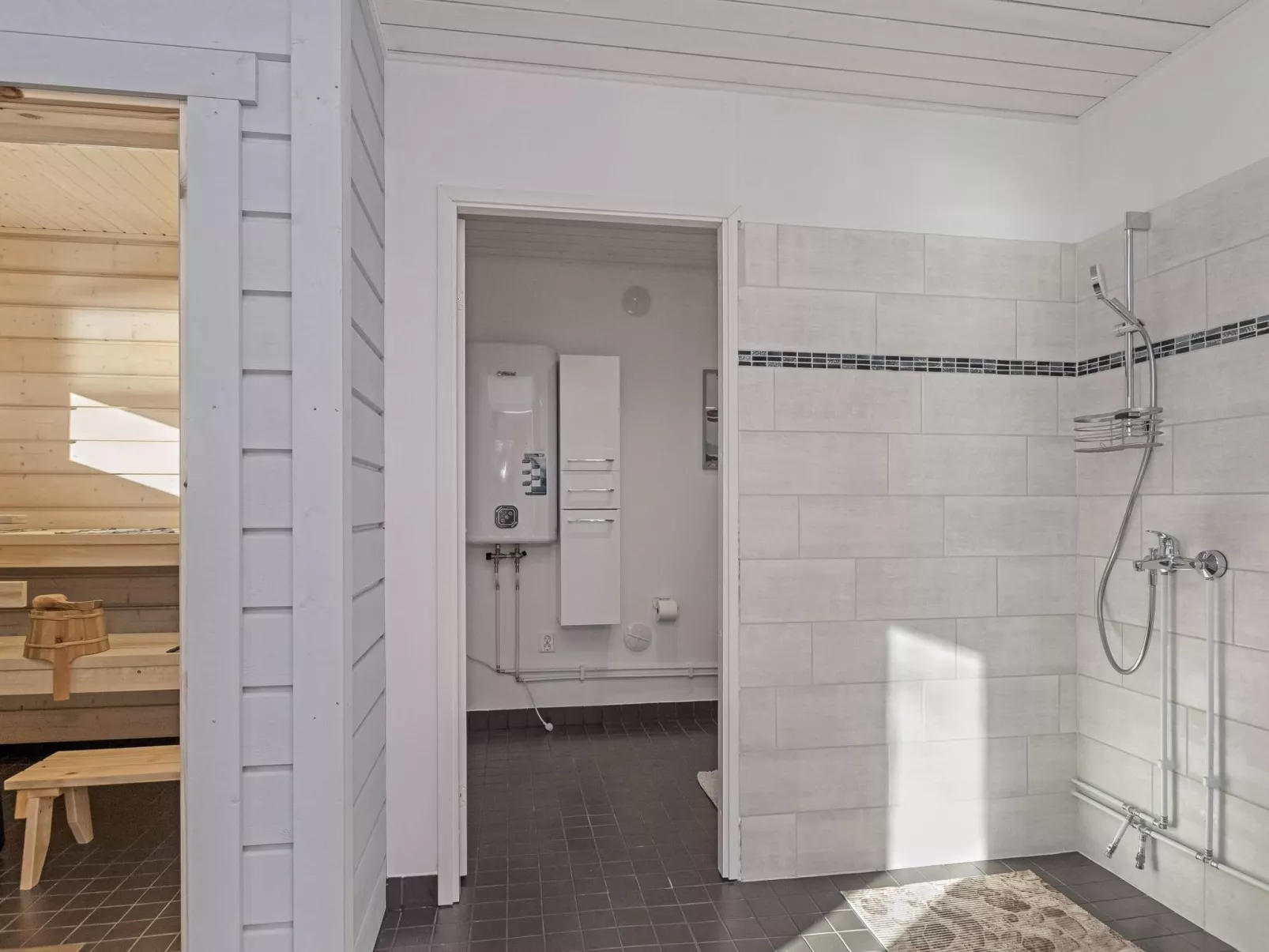 Järven idylli-Binnen