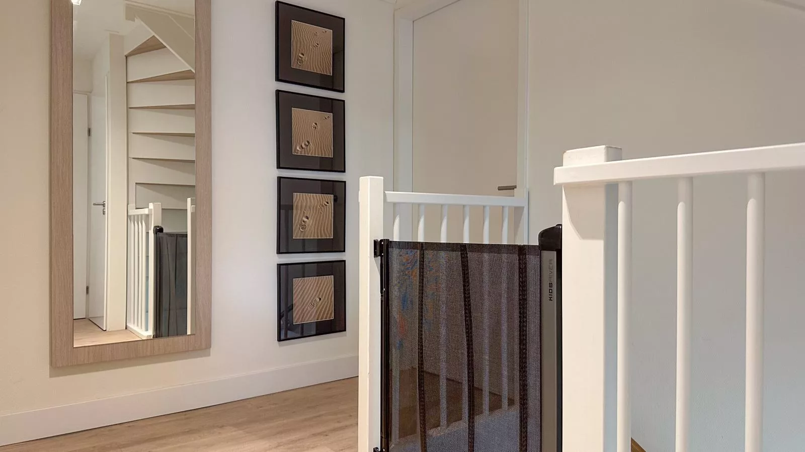 Happy Beach 48-Overloop