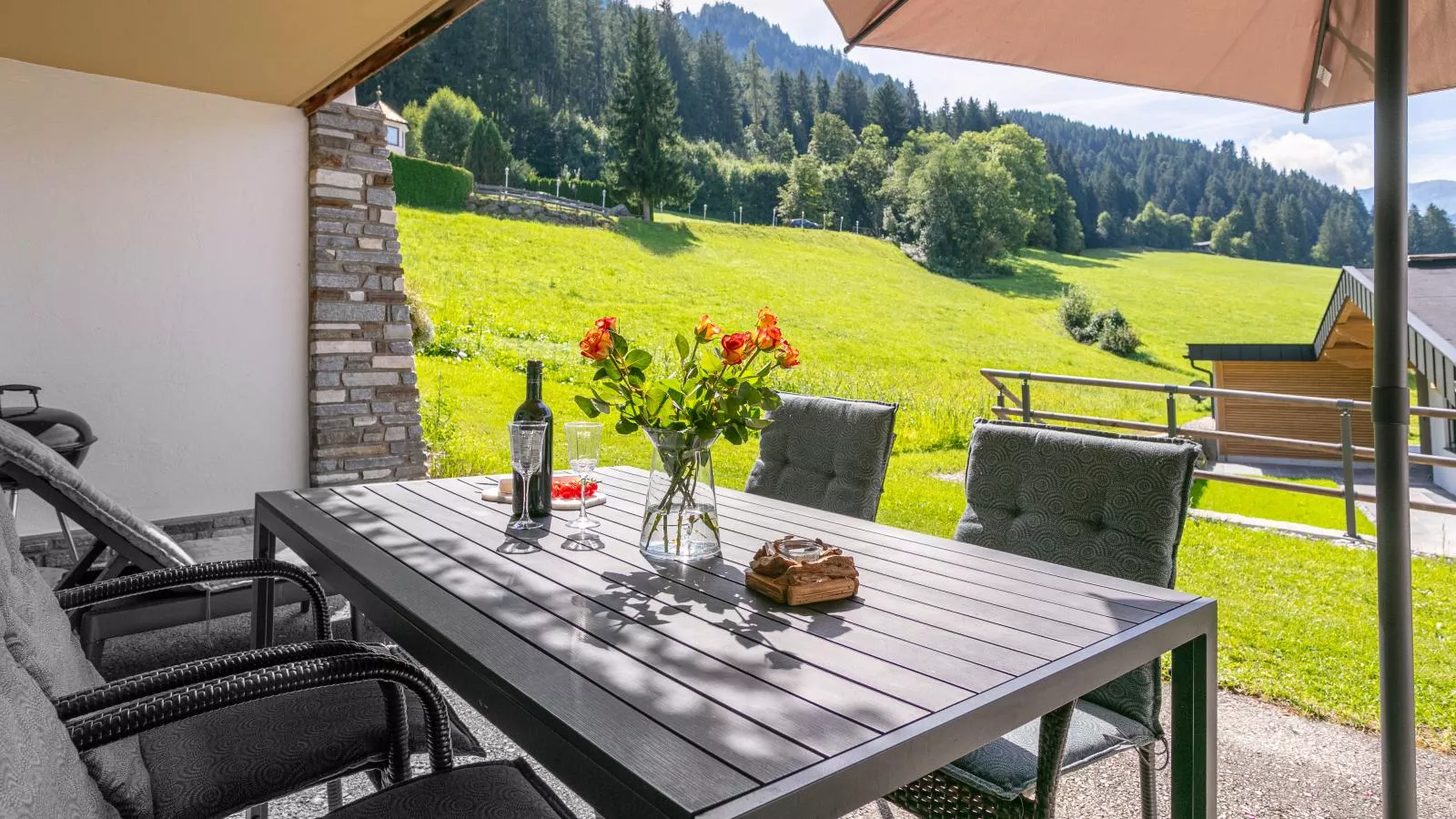 Landhaus Marchfeld Top 5-Terrasbalkon