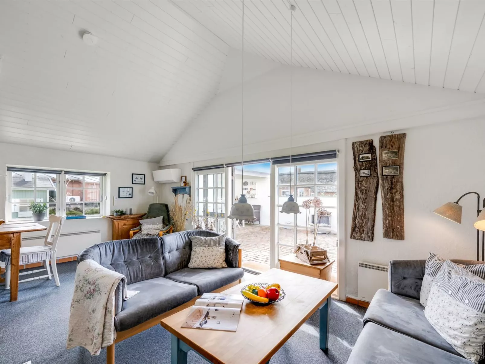 "Reinhard" -  from the sea-Binnen