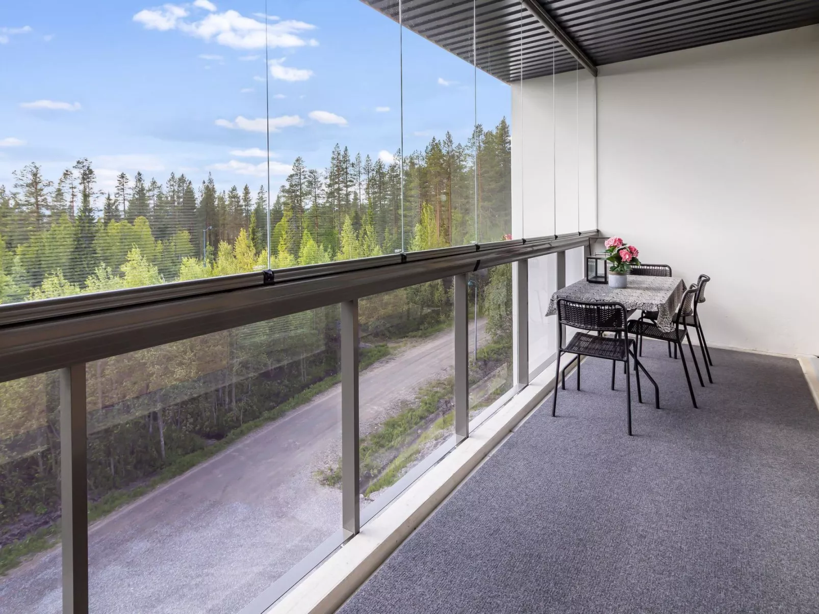 Aurinkorinne 1 as 24-Binnen