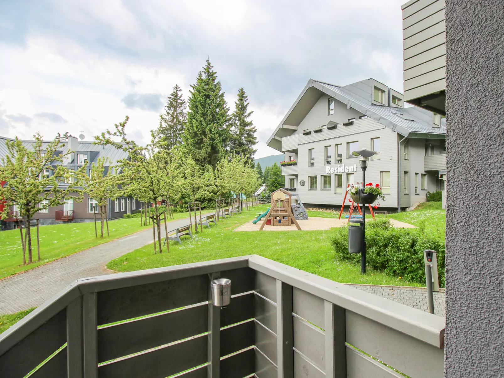 Resident Harrachov B-Buiten