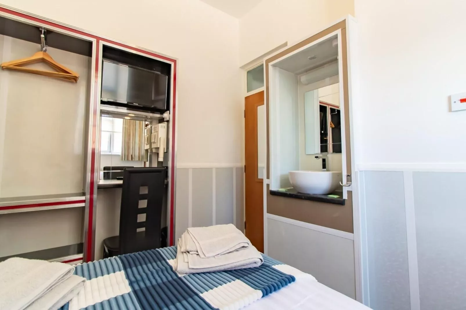 Standard Twin Room-Slaapkamer