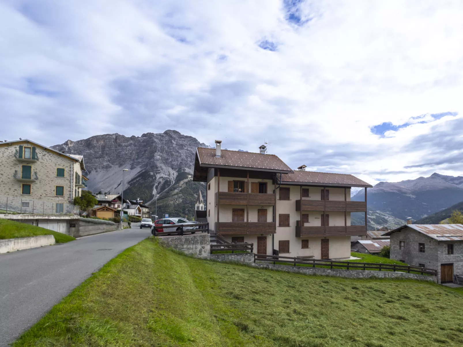 Oga Mountain Home-Buiten