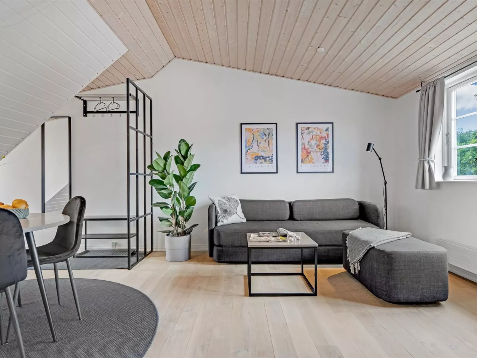 "Edel" - 250m from the sea-Binnen