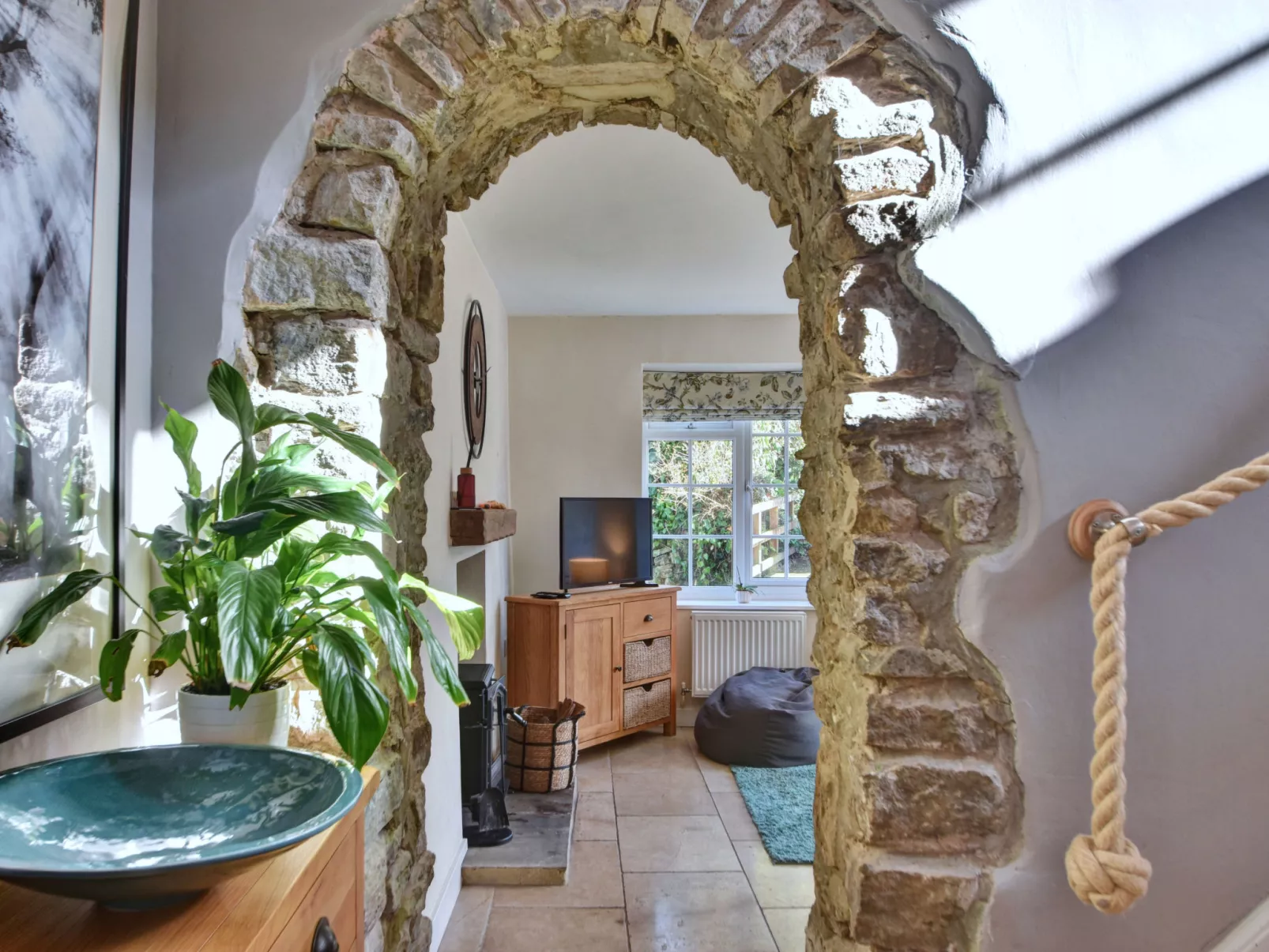 Stable Cottage-Binnen