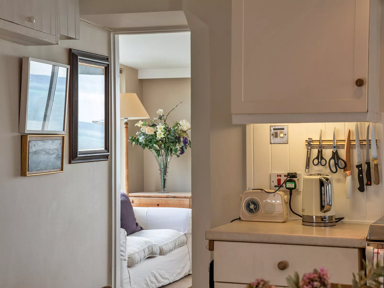 Lesceave Cottage-Binnen