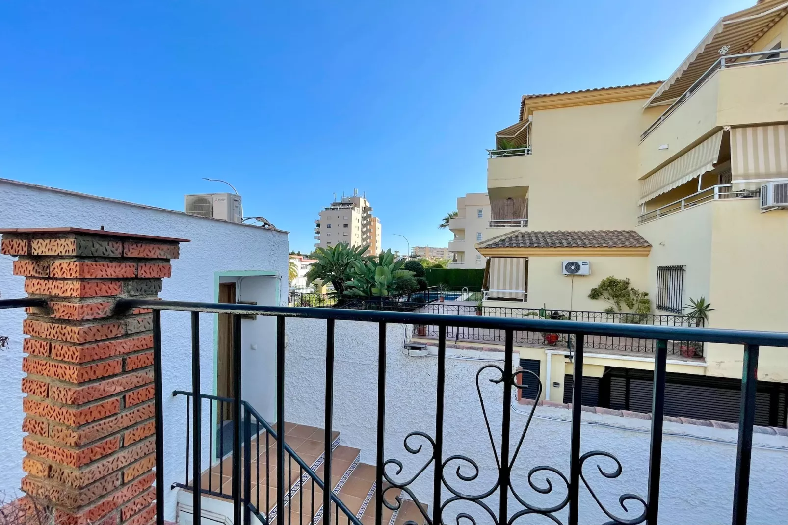 Carlota Alessandri Playa Torremolinos-Uitzicht zomer