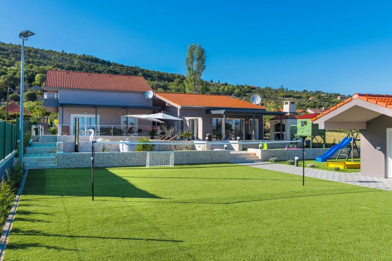 Villa Tomić Drniš - Siverić-Buitenlucht