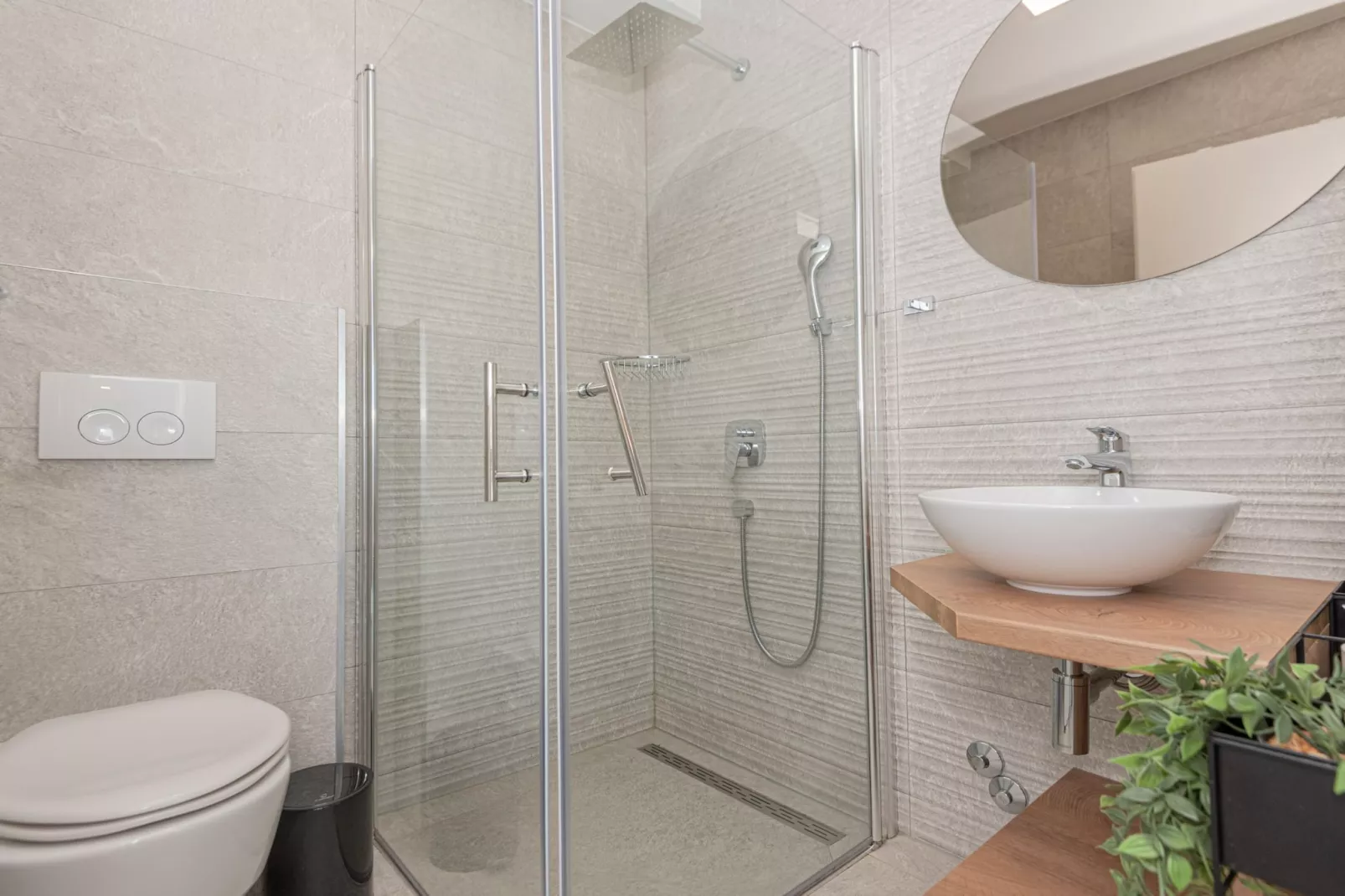 Four-Bedroom Villa With Pool-Badkamer