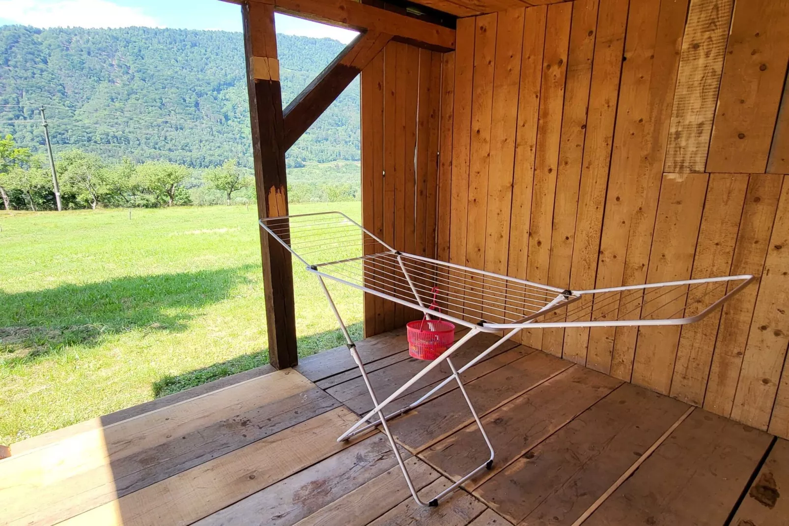 Peaceful Countryside Holiday Home with Terrace - One Bedroom Holiday Home with Terrace-Buitenlucht