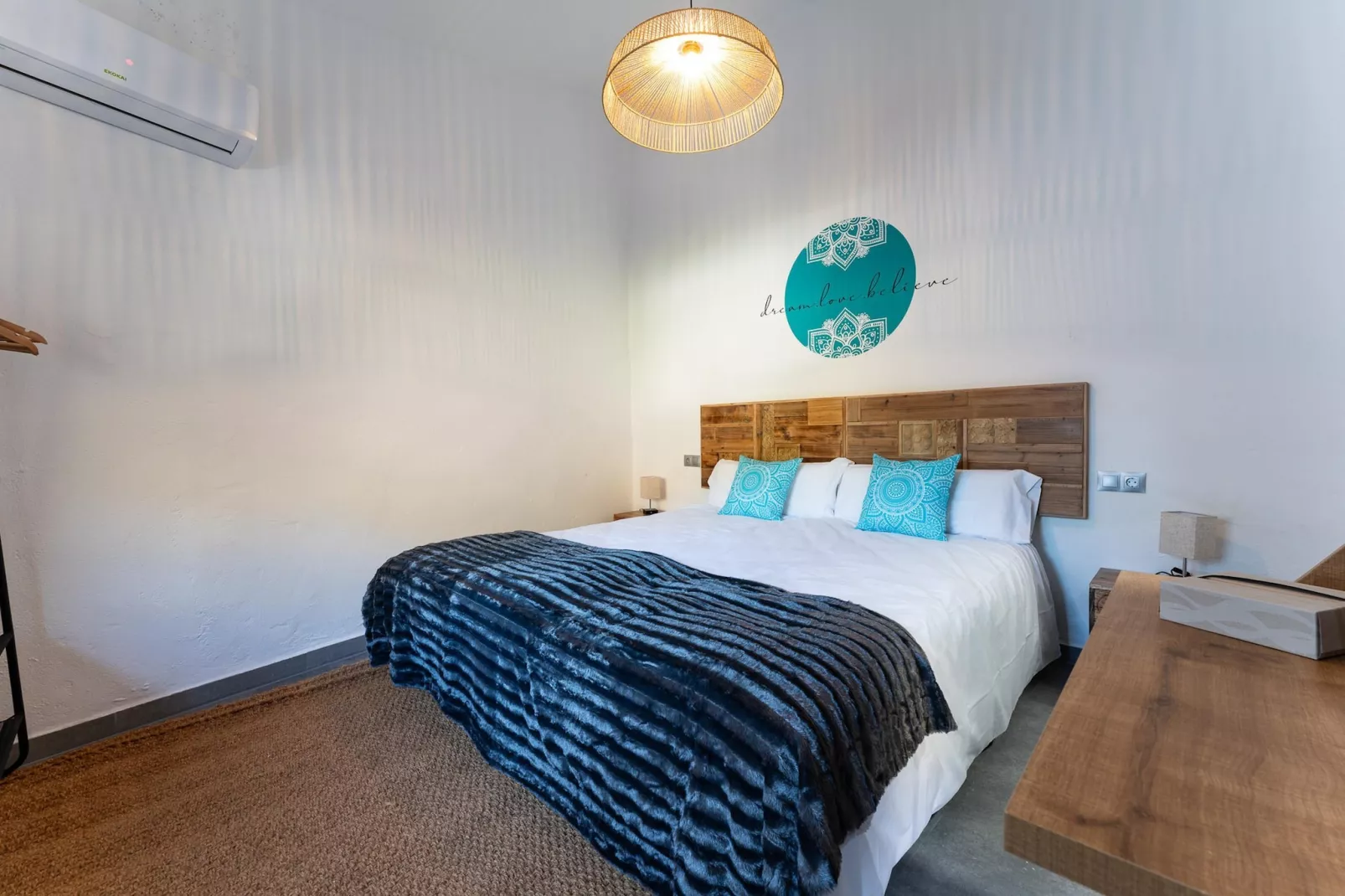 CT 390 - Faros Zen Ohm & Yoga Retreat - Cortijo Pura Paz in Casarabonela-Slaapkamer