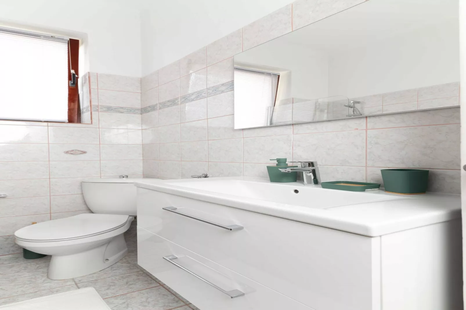 Sunset apartment Kalelarga-Badkamer