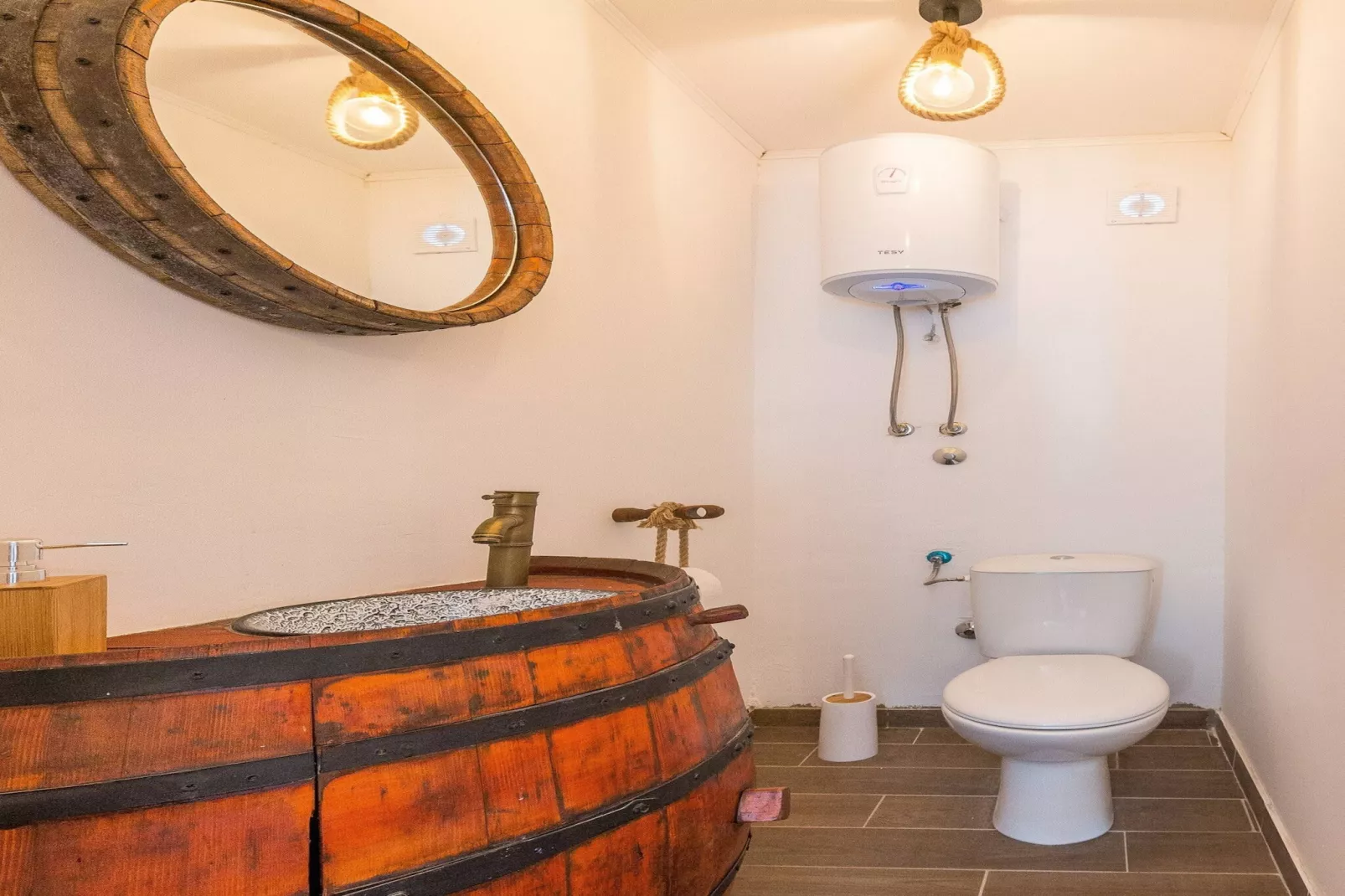 Holiday home Barba-Badkamer