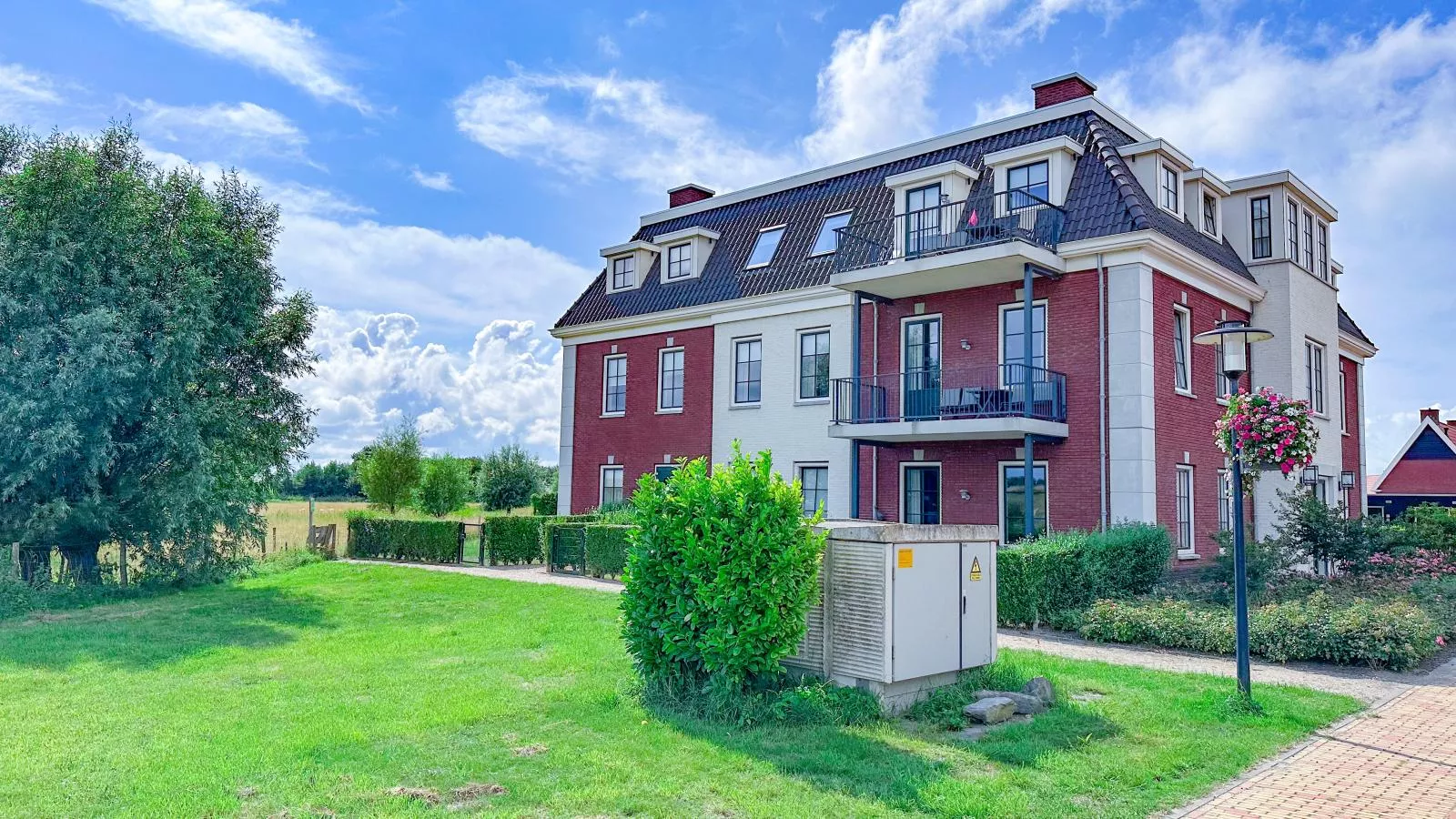 SeaLuxe Suite 27i-Buitenkant zomer