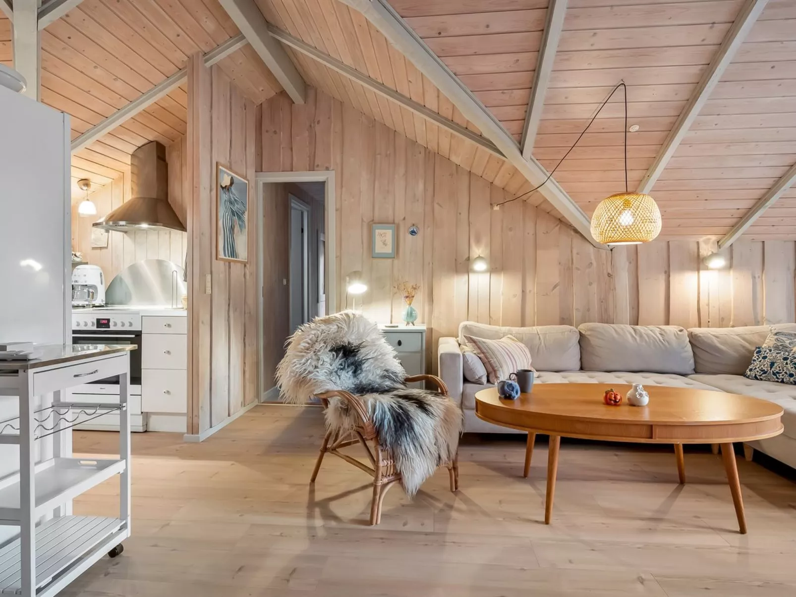 "Lenny" - 500m from the sea-Binnen