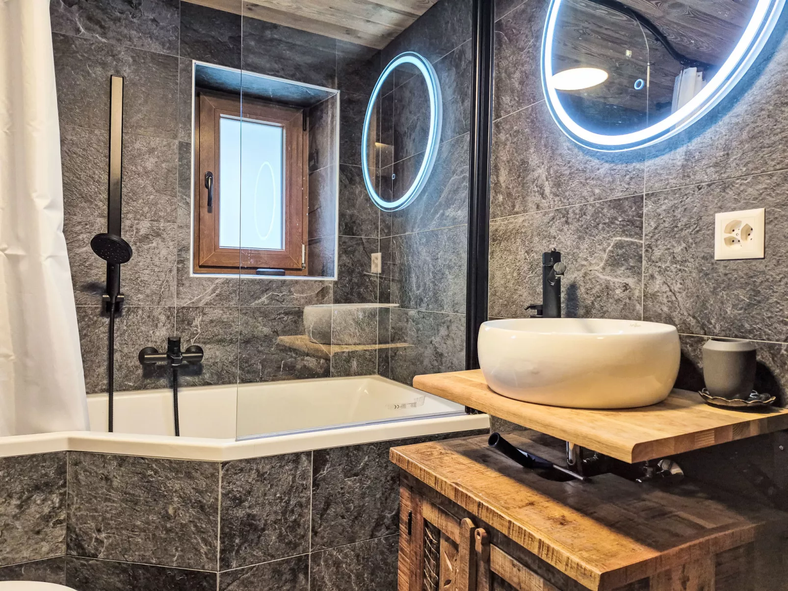 Les Agettes 1865-Binnen