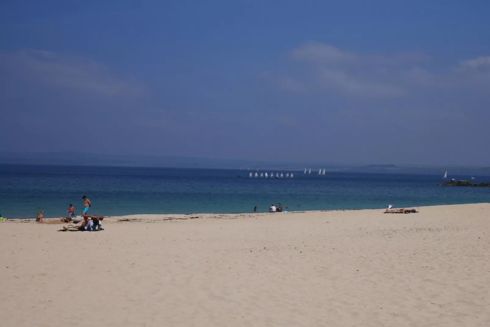 Komfortables Ferienhaus in Douarnenez-Tréboul-Gebieden zomer 1km